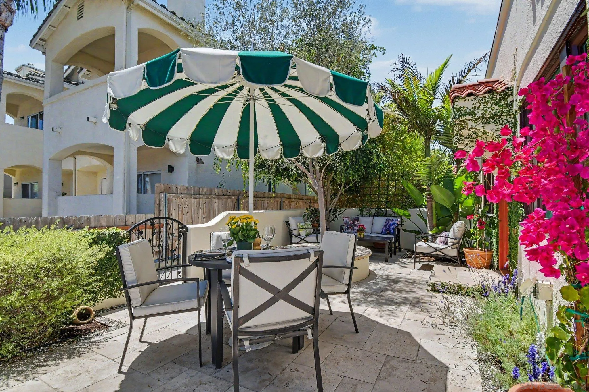 https://cdn.realtyfeed.com/cdn/127/260018626/c4c59cedfcc284f16a114154b718cf8f.webp