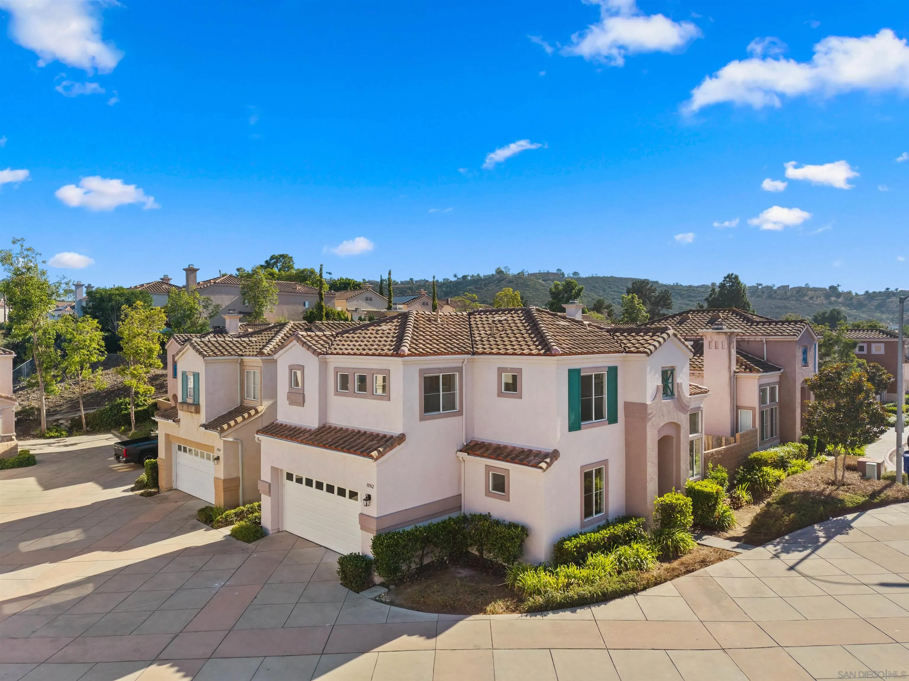 Photo #7: 260018631 Listing: Photo #7