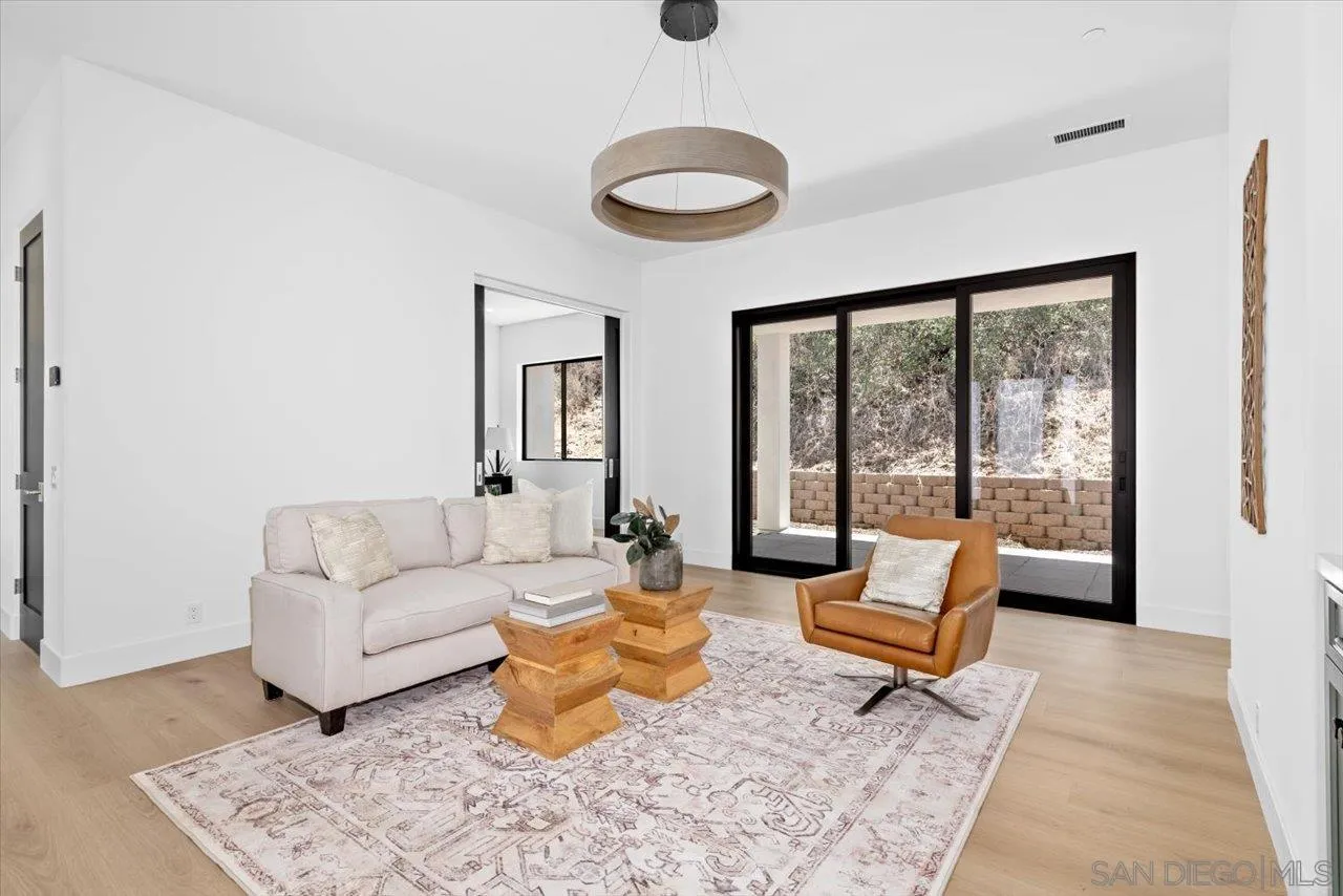 https://cdn.realtyfeed.com/cdn/127/260018633/a1ea5dc3feea371410687ca08721a394.webp