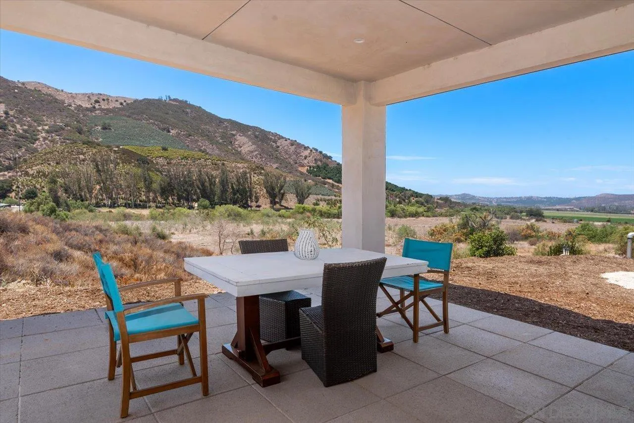 https://cdn.realtyfeed.com/cdn/127/260018633/b59d8cf31f84a1bfa50fed7855fec4c1.webp