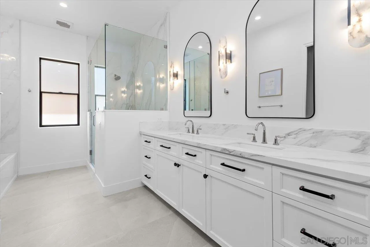 https://cdn.realtyfeed.com/cdn/127/260018633/b5c5e4a91d5051bb9389a27b92d2e552.webp
