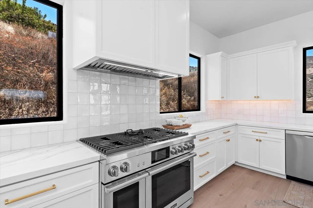 https://cdn.realtyfeed.com/cdn/127/260018633/da0e1fe4246b7fbd4d92f2a4811a70eb.webp