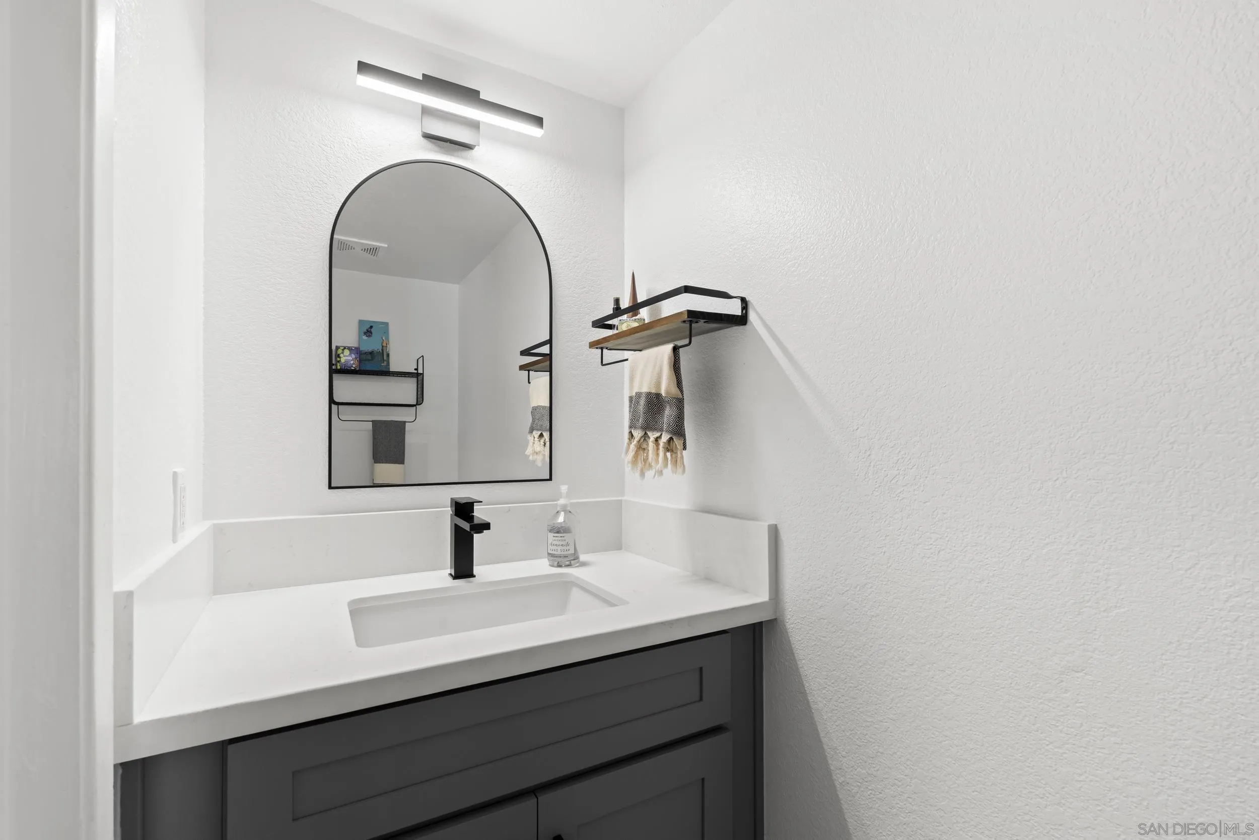 Photo #10: 260018634 Listing: Photo #10