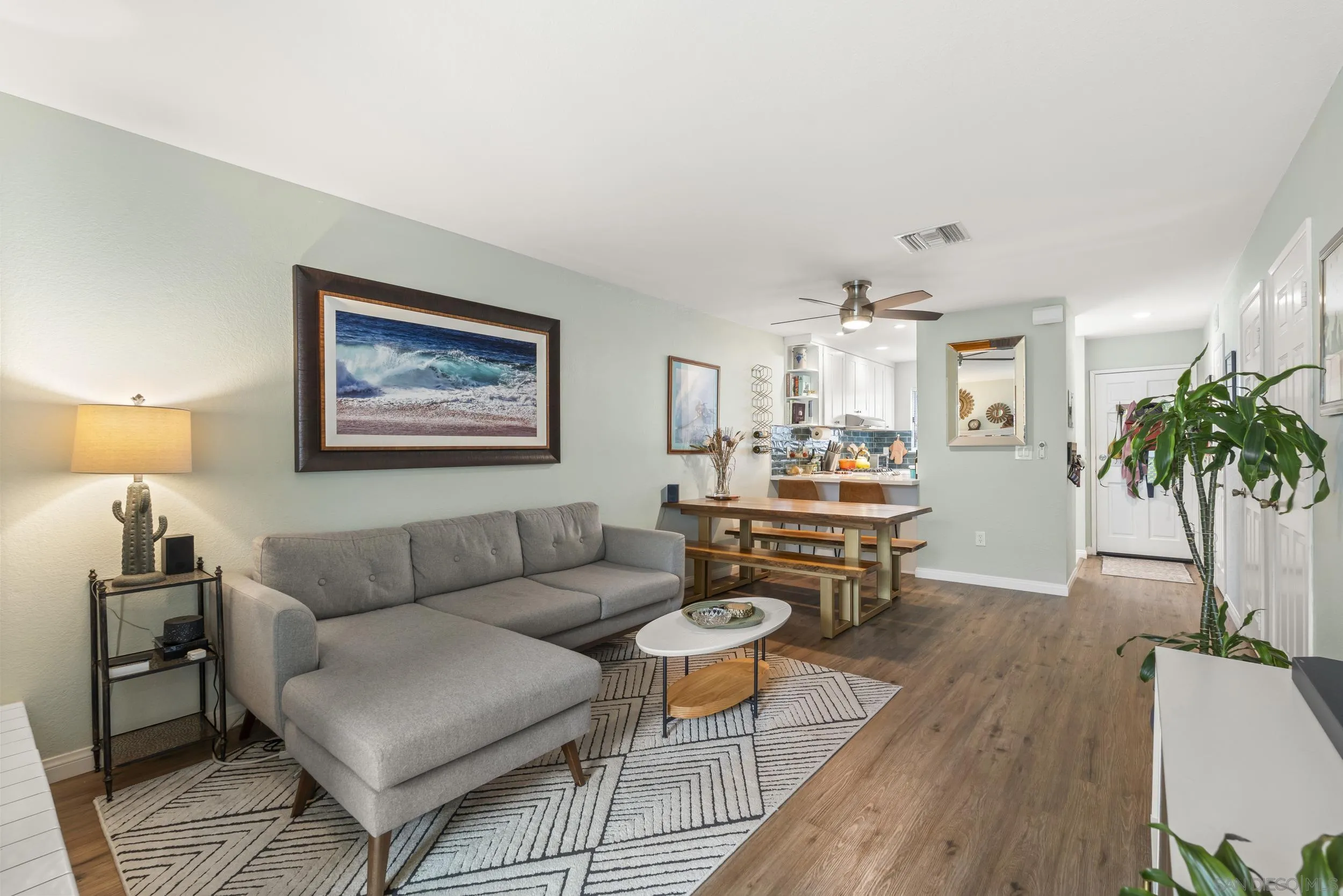 https://cdn.realtyfeed.com/cdn/127/260018634/b8c37606a786fead76c5344736ac8b7a.webp
