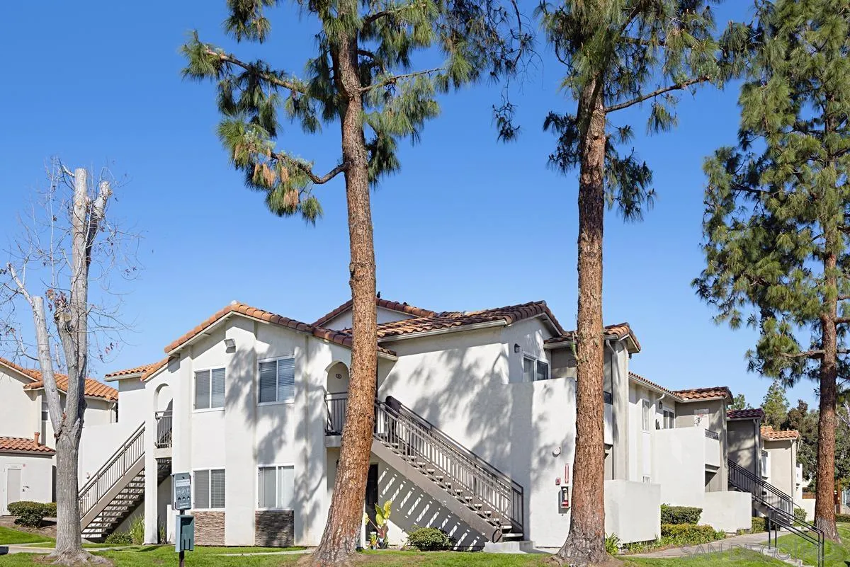 Photo #2: 260018635 Listing: Photo #2