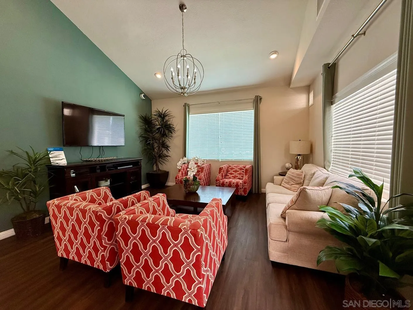 Photo #37: 260018635 Listing: Photo #37