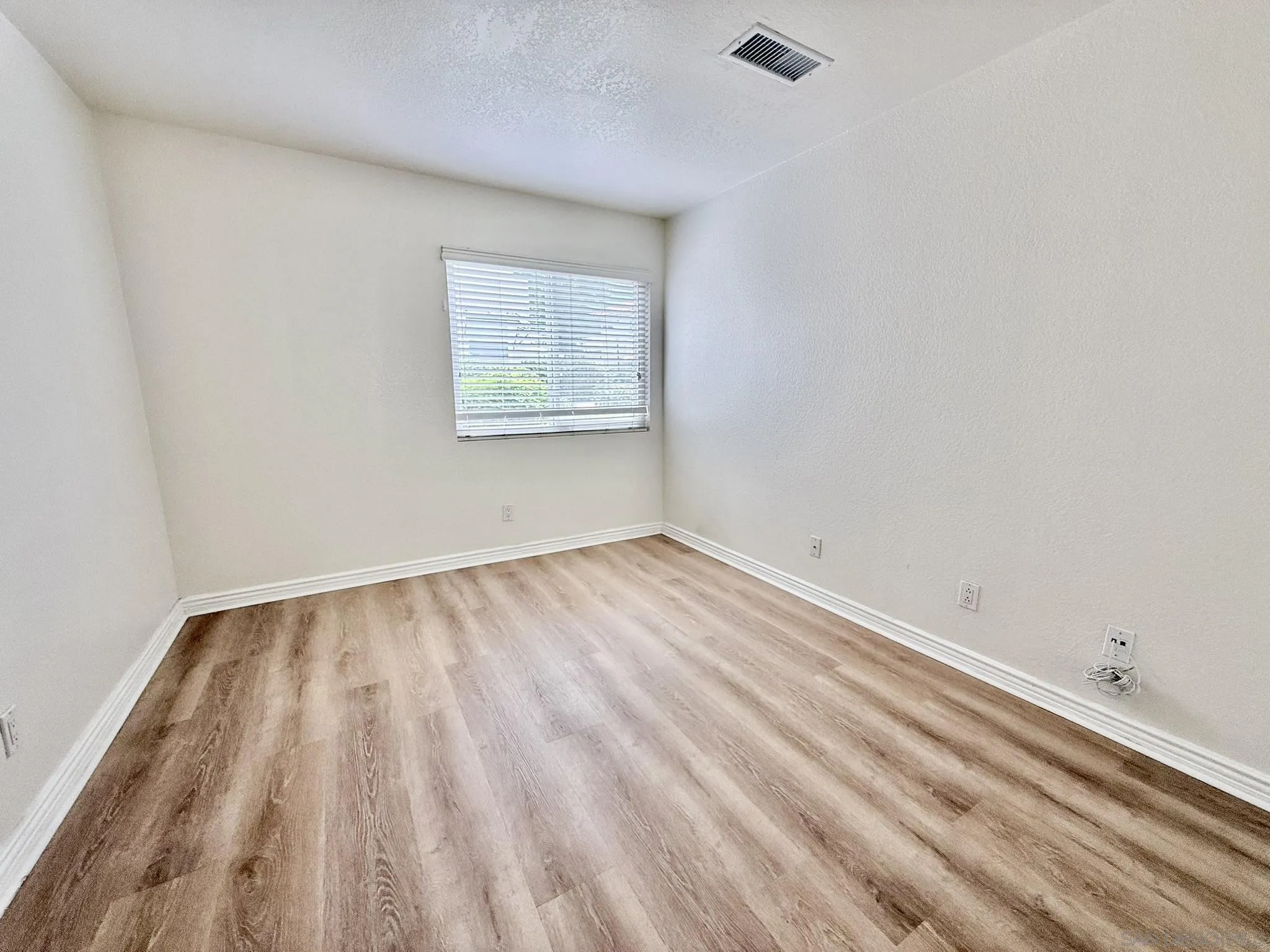 Photo #19: 260018635 Listing: Photo #19