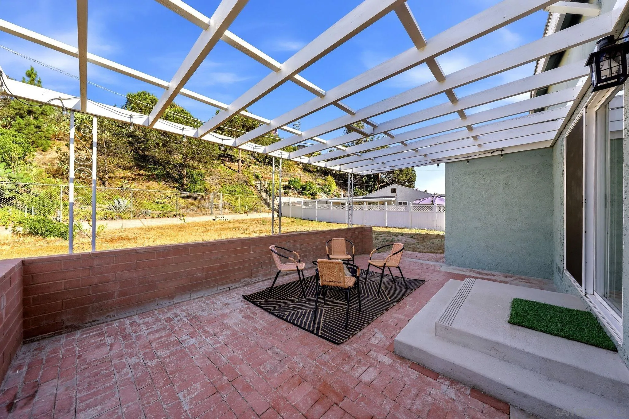 https://cdn.realtyfeed.com/cdn/127/260018639/1b18851f8bb5b2f82181b0100135239d.webp