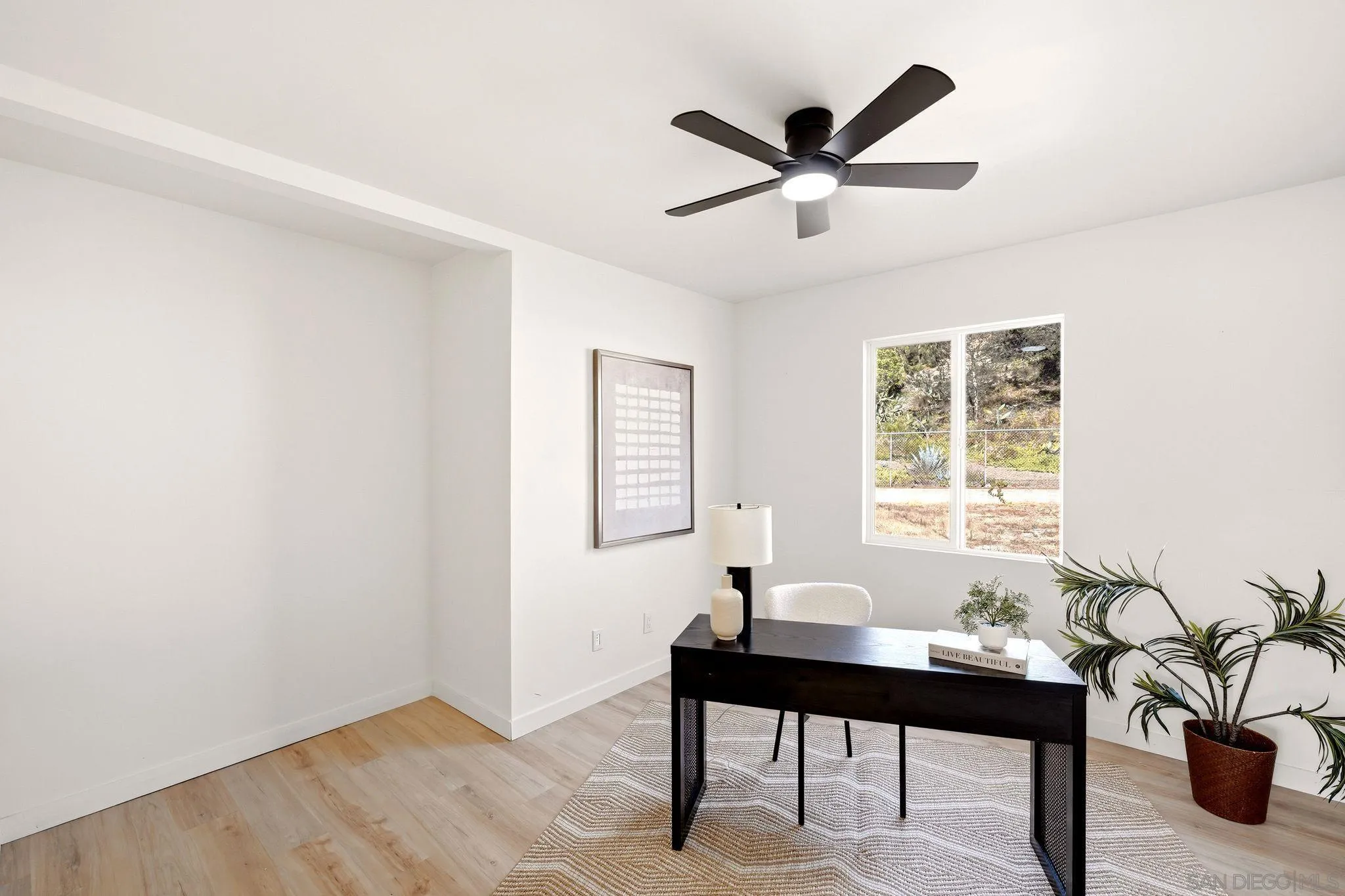 https://cdn.realtyfeed.com/cdn/127/260018639/3885fb3bdf72bad1f6e7bb9c4a45a20a.webp