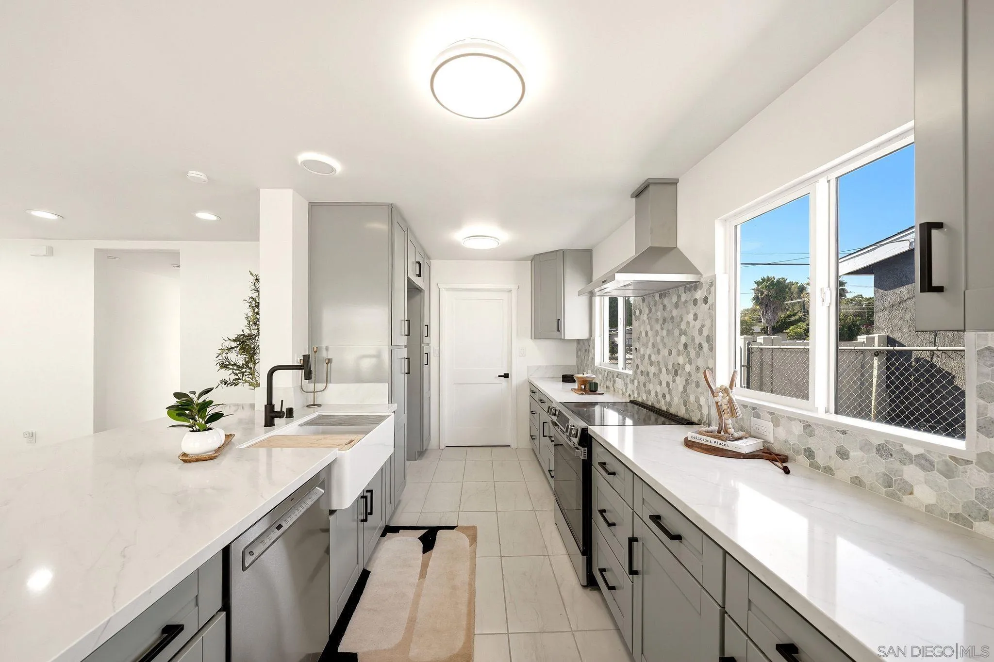 https://cdn.realtyfeed.com/cdn/127/260018639/742a8cc877f6fabcbf648d36a0818832.webp