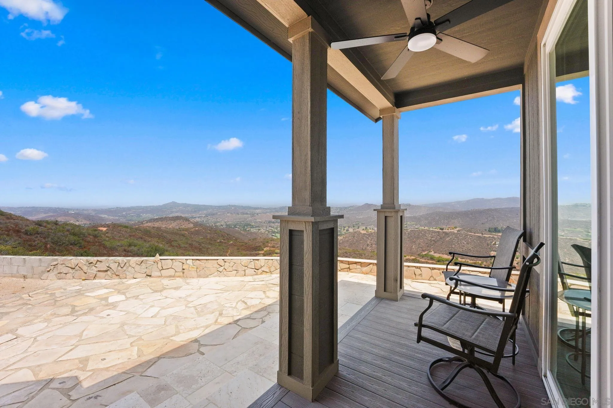 https://cdn.realtyfeed.com/cdn/127/260018646/0ac6935644b7e89055b5a80477d93505.webp
