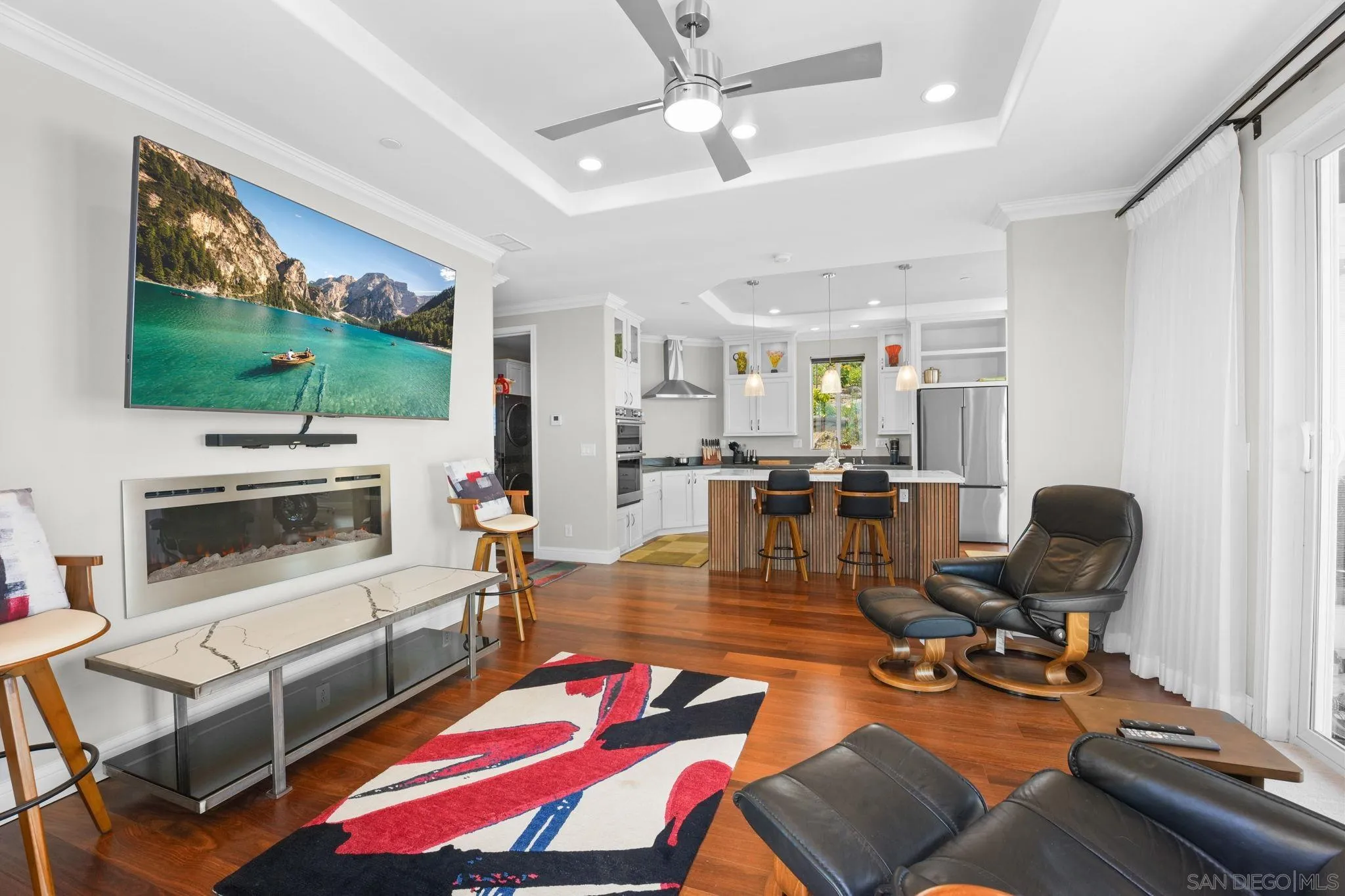 https://cdn.realtyfeed.com/cdn/127/260018646/74e2bf589263776be59a414adb82ec59.webp