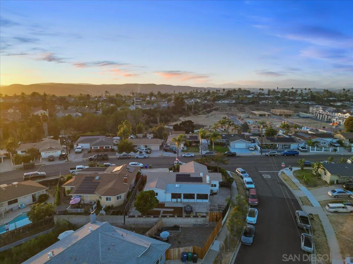 https://cdn.realtyfeed.com/cdn/127/260018648/019c0fdd75fbd3e90d9f2b3d4c0ddecd.webp