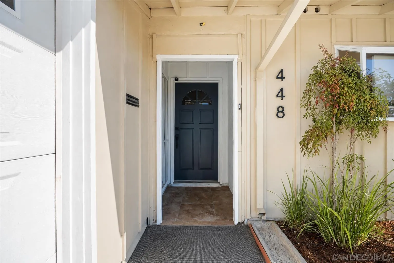 https://cdn.realtyfeed.com/cdn/127/260018648/343e2d3c183e7bf8d914ac19af876d3b.webp