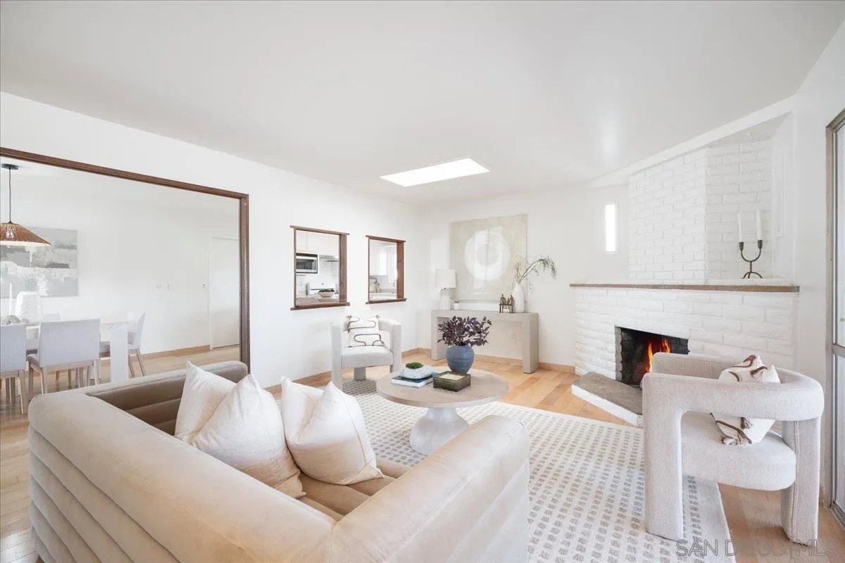 https://cdn.realtyfeed.com/cdn/127/260018648/91398196e3b1550a5d2d4d0e412e08ae.webp