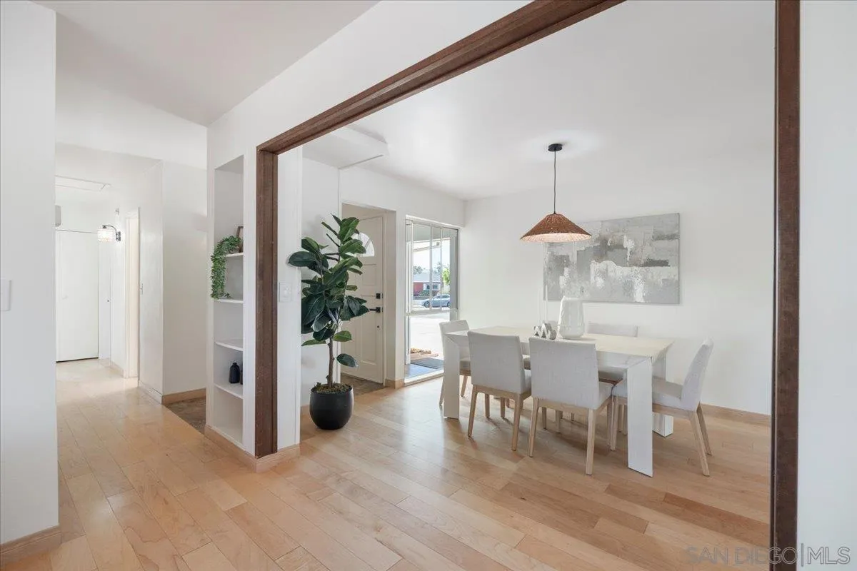 https://cdn.realtyfeed.com/cdn/127/260018648/dba8f720d1e827151c0e3cf49c9e90cc.webp