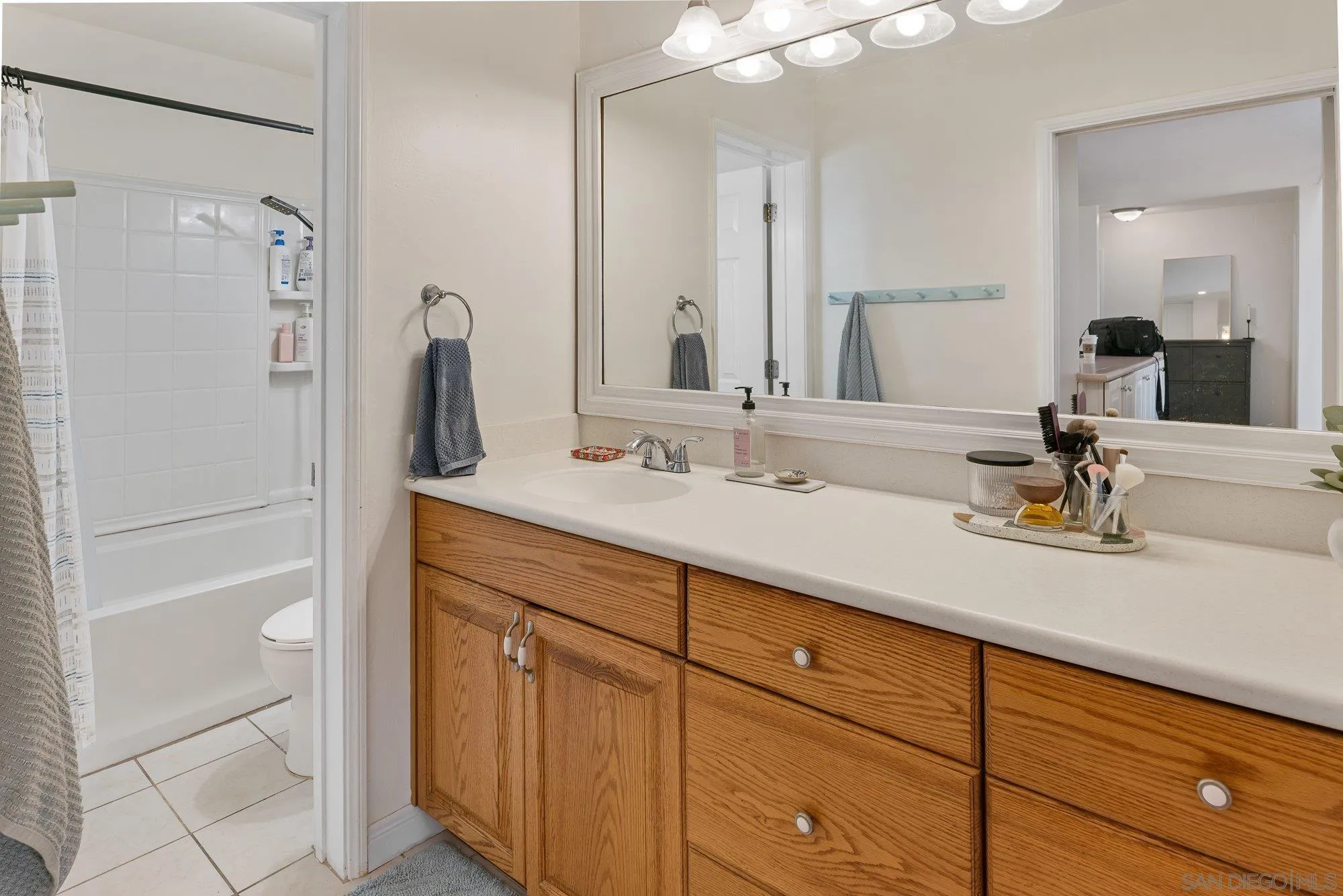 Photo #15: 260018651 Listing: Photo #15
