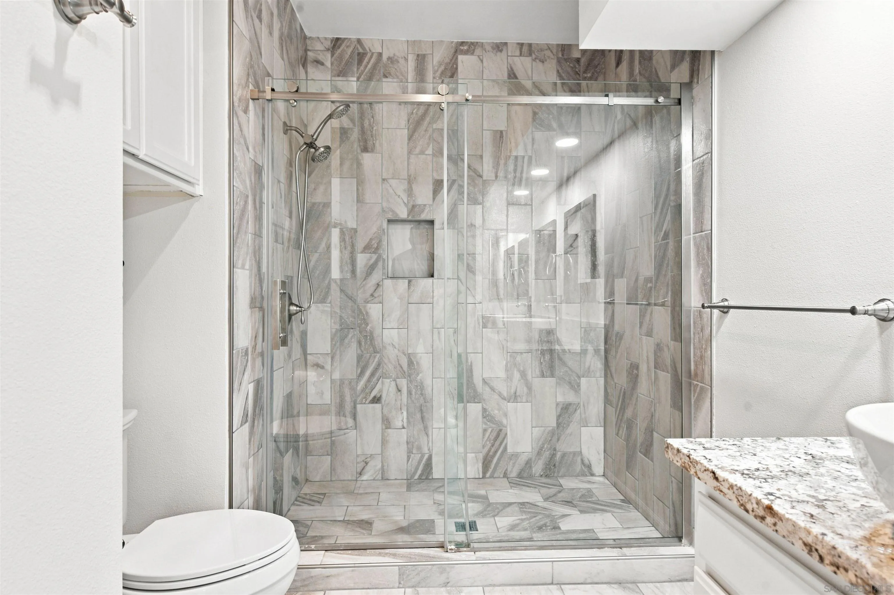Photo #26: 260018655 Listing: Photo #26