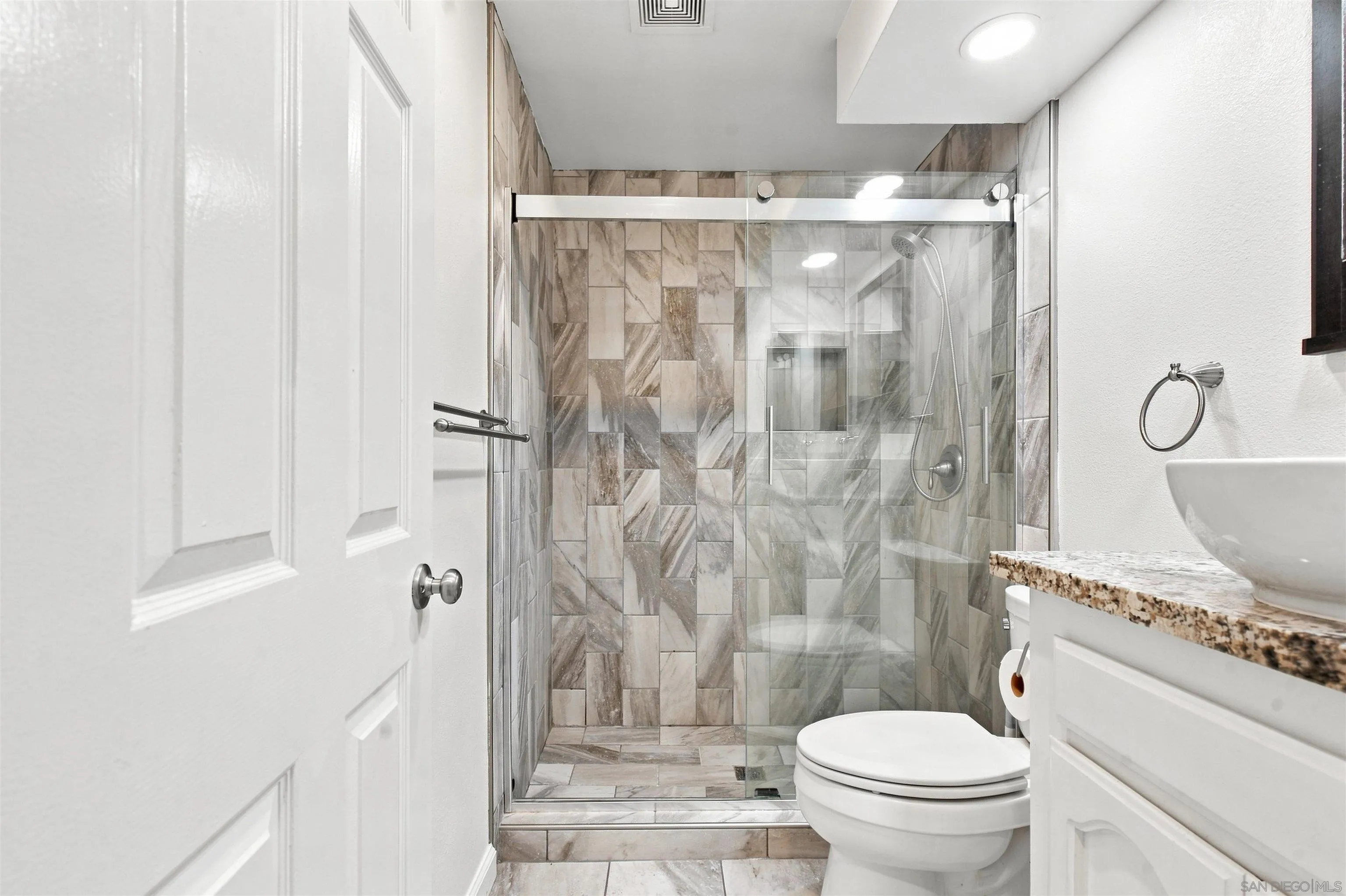 Photo #25: 260018655 Listing: Photo #25