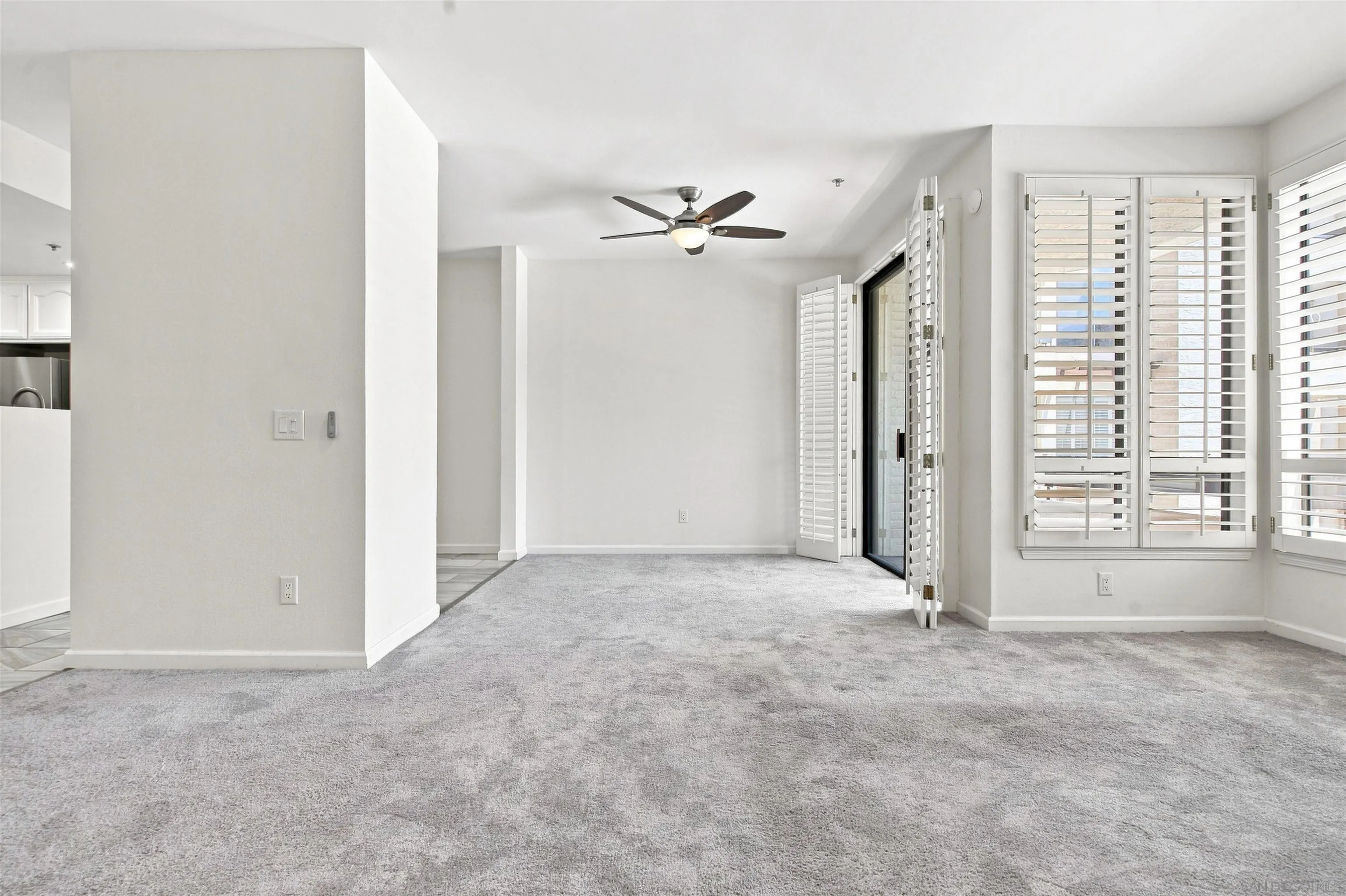 Photo #4: 260018655 Listing: Photo #4