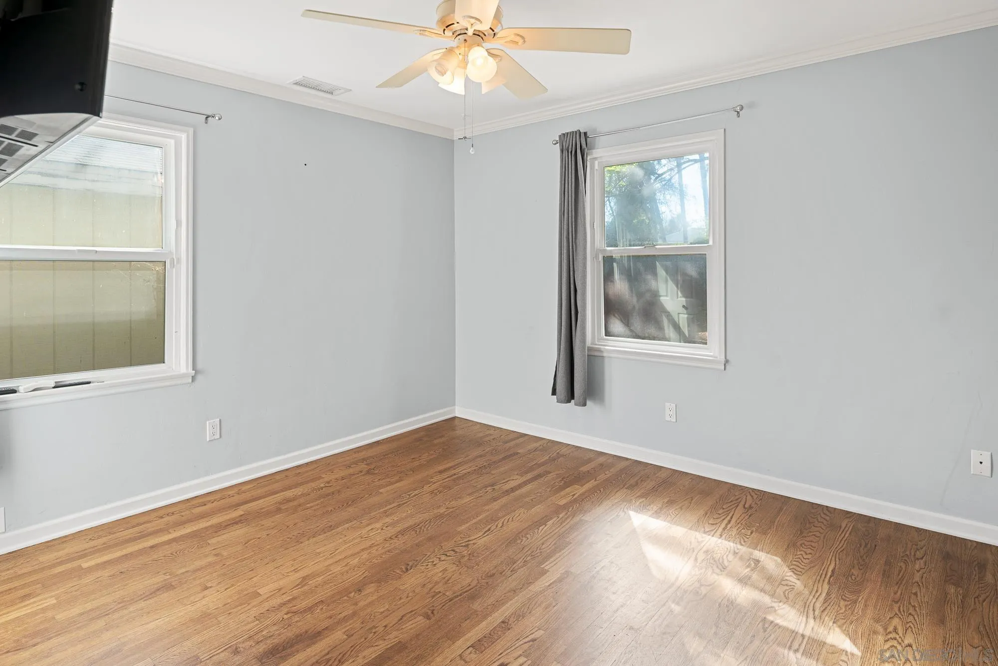 https://cdn.realtyfeed.com/cdn/127/260018656/242ecd03ddb20230ff3606168029f654.webp