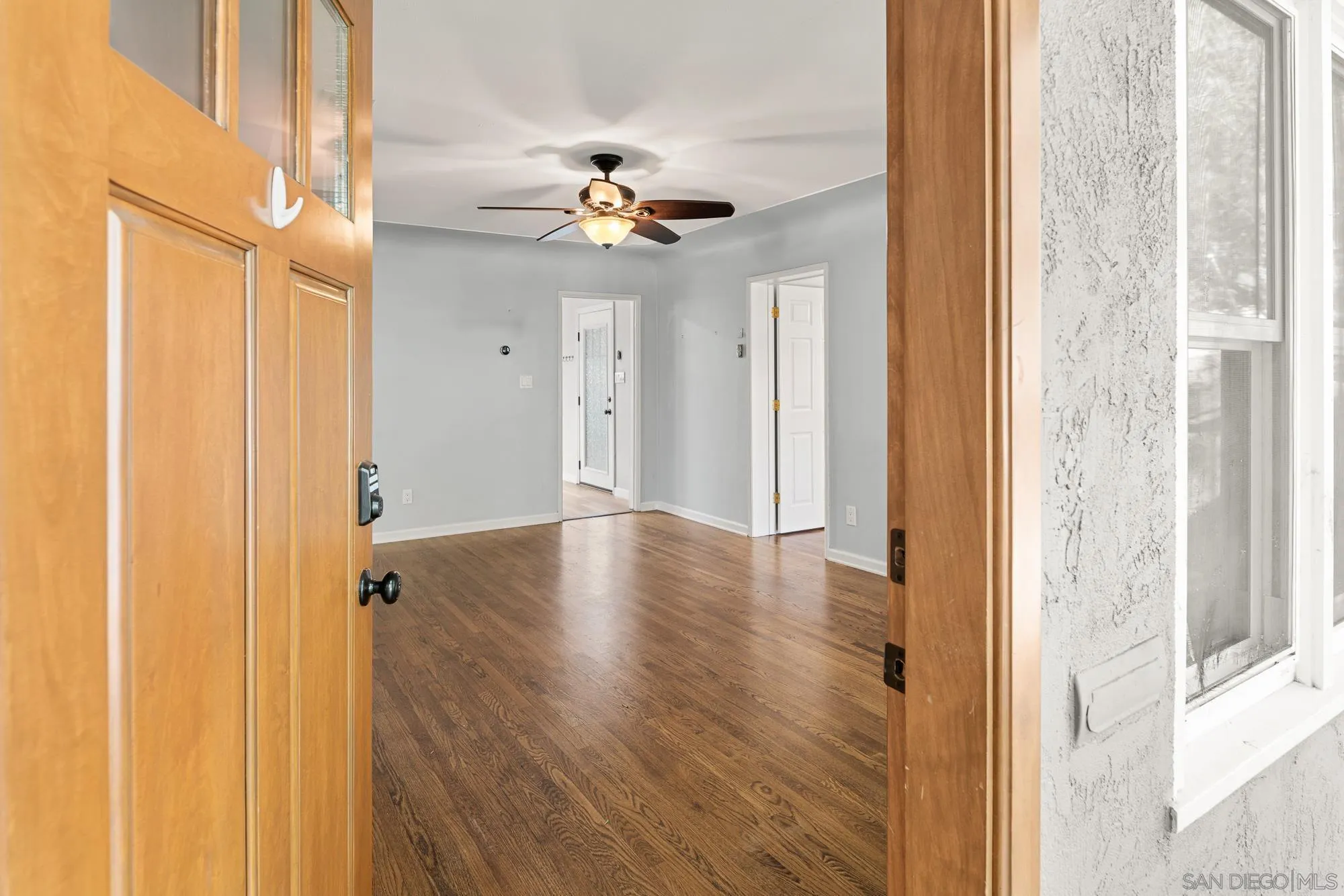 https://cdn.realtyfeed.com/cdn/127/260018656/9129cf9d8d9941b09627ce7991e5a260.webp