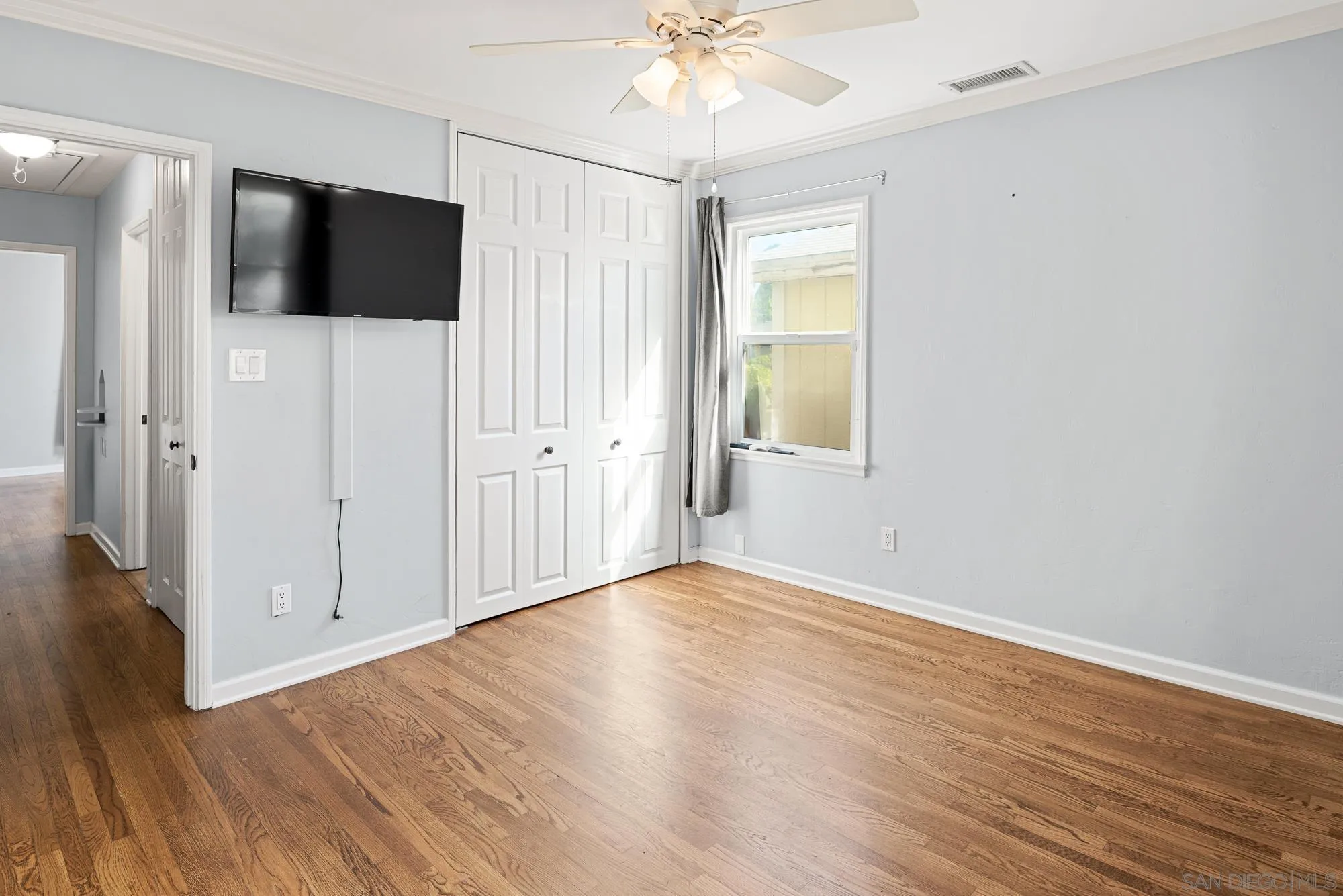 https://cdn.realtyfeed.com/cdn/127/260018656/a97e0b23921e438bd034e54f3a1d4453.webp