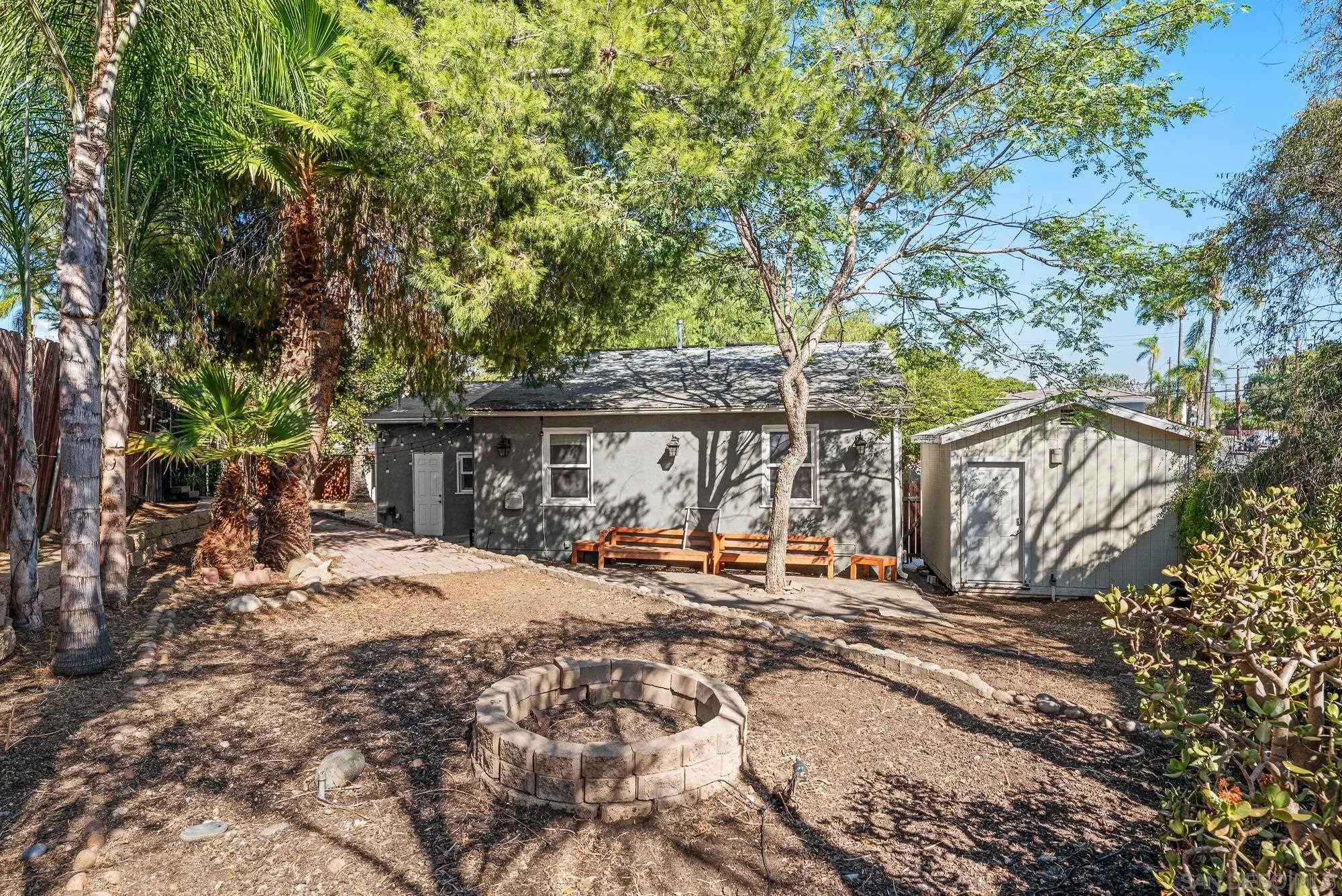 https://cdn.realtyfeed.com/cdn/127/260018656/e1f3887598395292a0bea6e277f131ac.webp