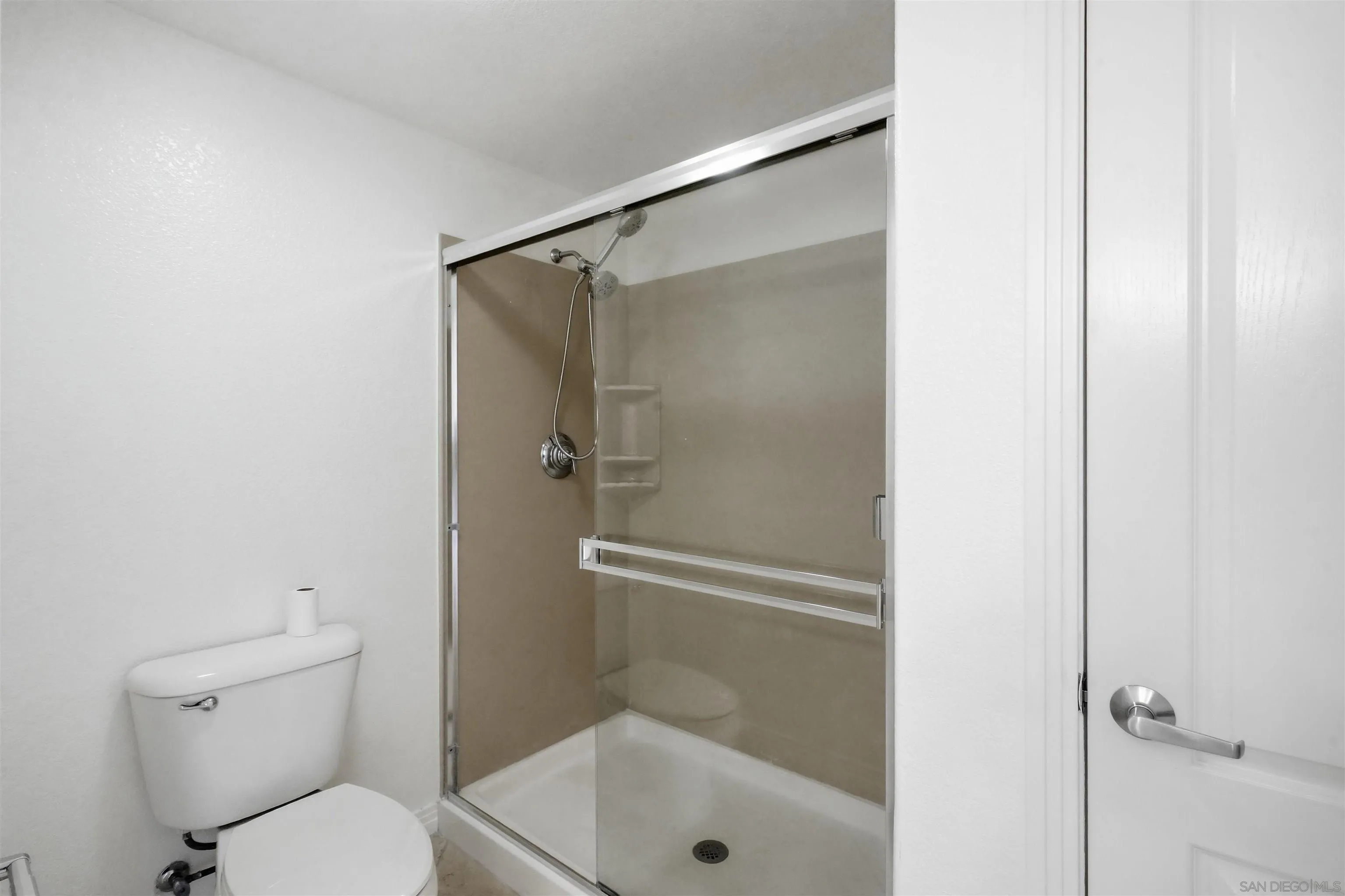https://cdn.realtyfeed.com/cdn/127/260018659/30b505af3f0b67472d20f5a036549093.webp