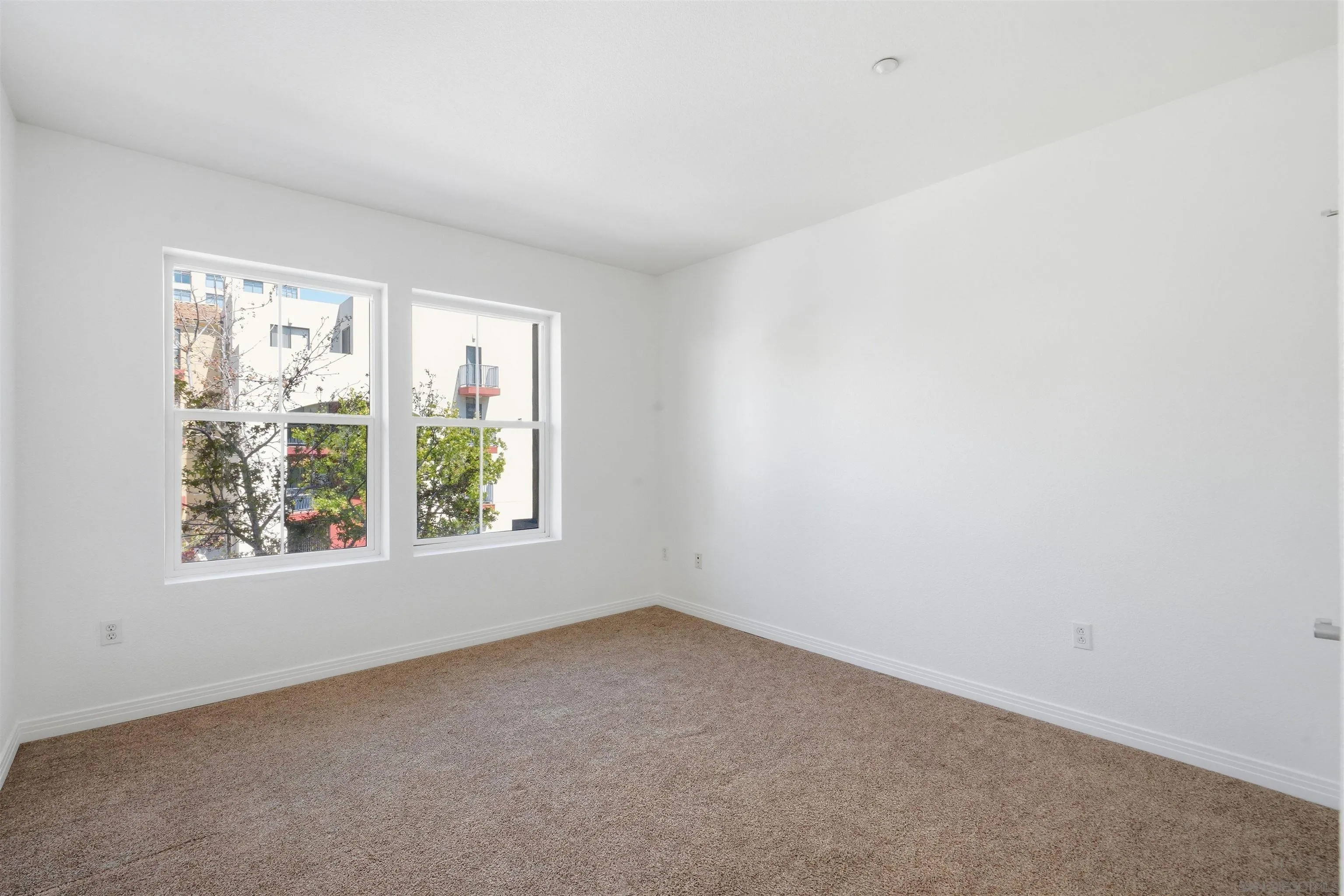 https://cdn.realtyfeed.com/cdn/127/260018659/4ff3c7dc917e2359fcc36d926f94a6e3.webp
