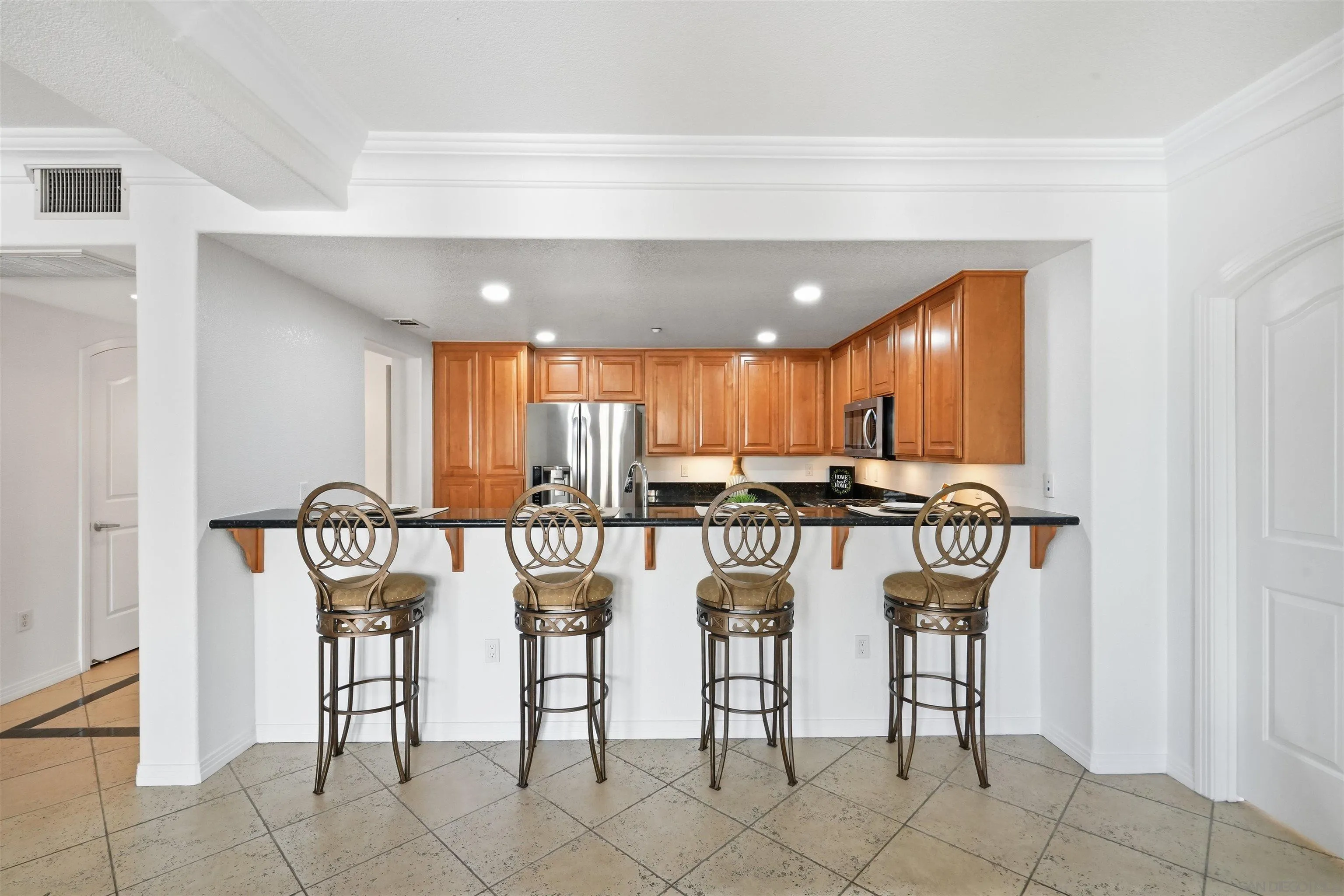 https://cdn.realtyfeed.com/cdn/127/260018659/59fd00f8976c74cb6888aeaced354513.webp