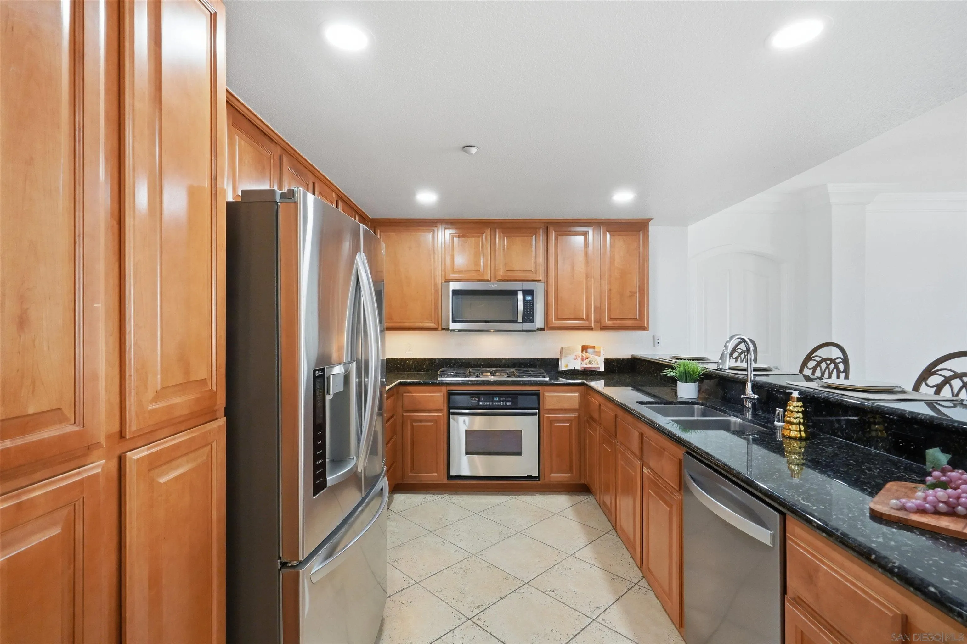 https://cdn.realtyfeed.com/cdn/127/260018659/c298060101933a207775582a3aad5801.webp