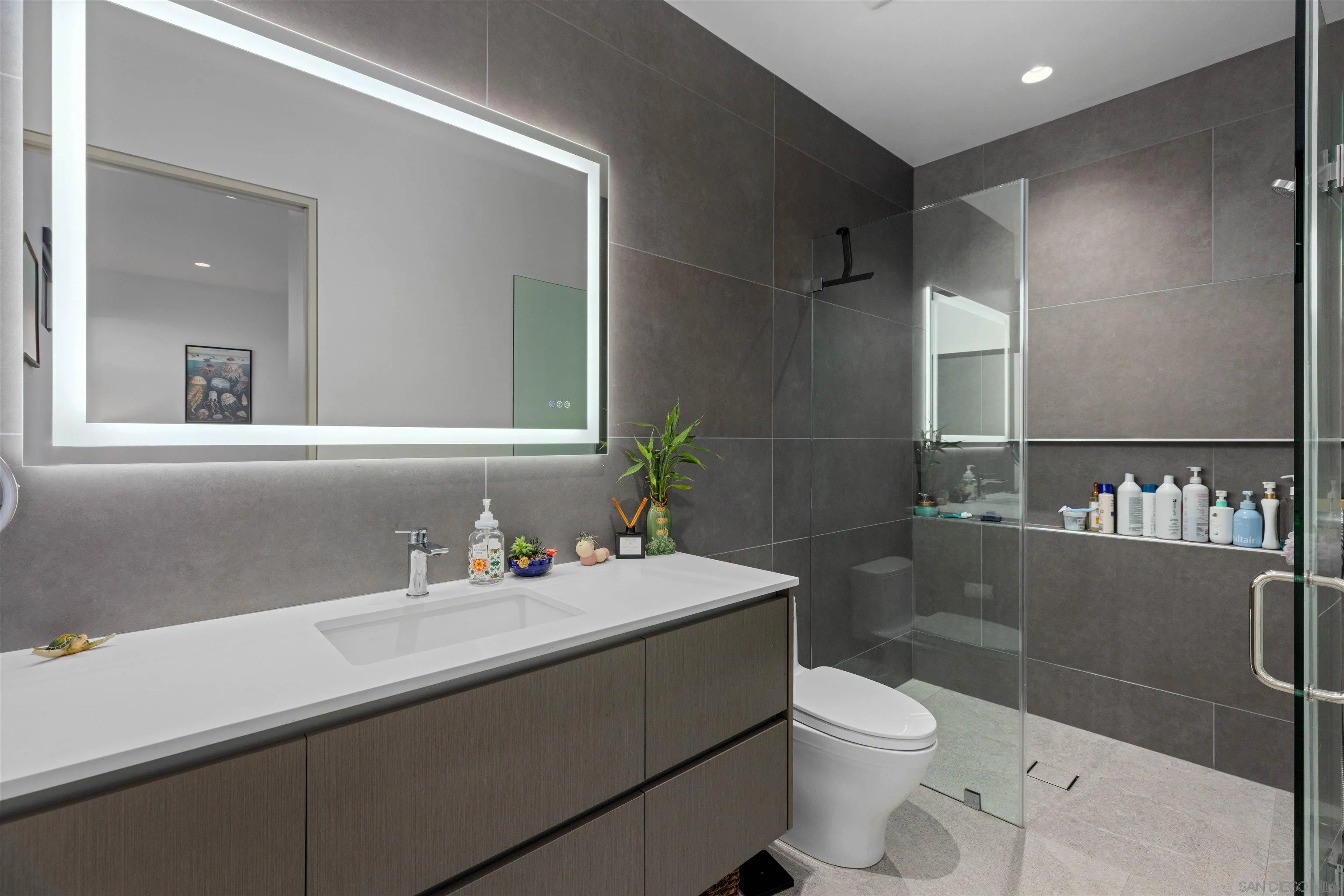 https://cdn.realtyfeed.com/cdn/127/260018661/597b3414310cedbd60dd567d009fe0de.webp