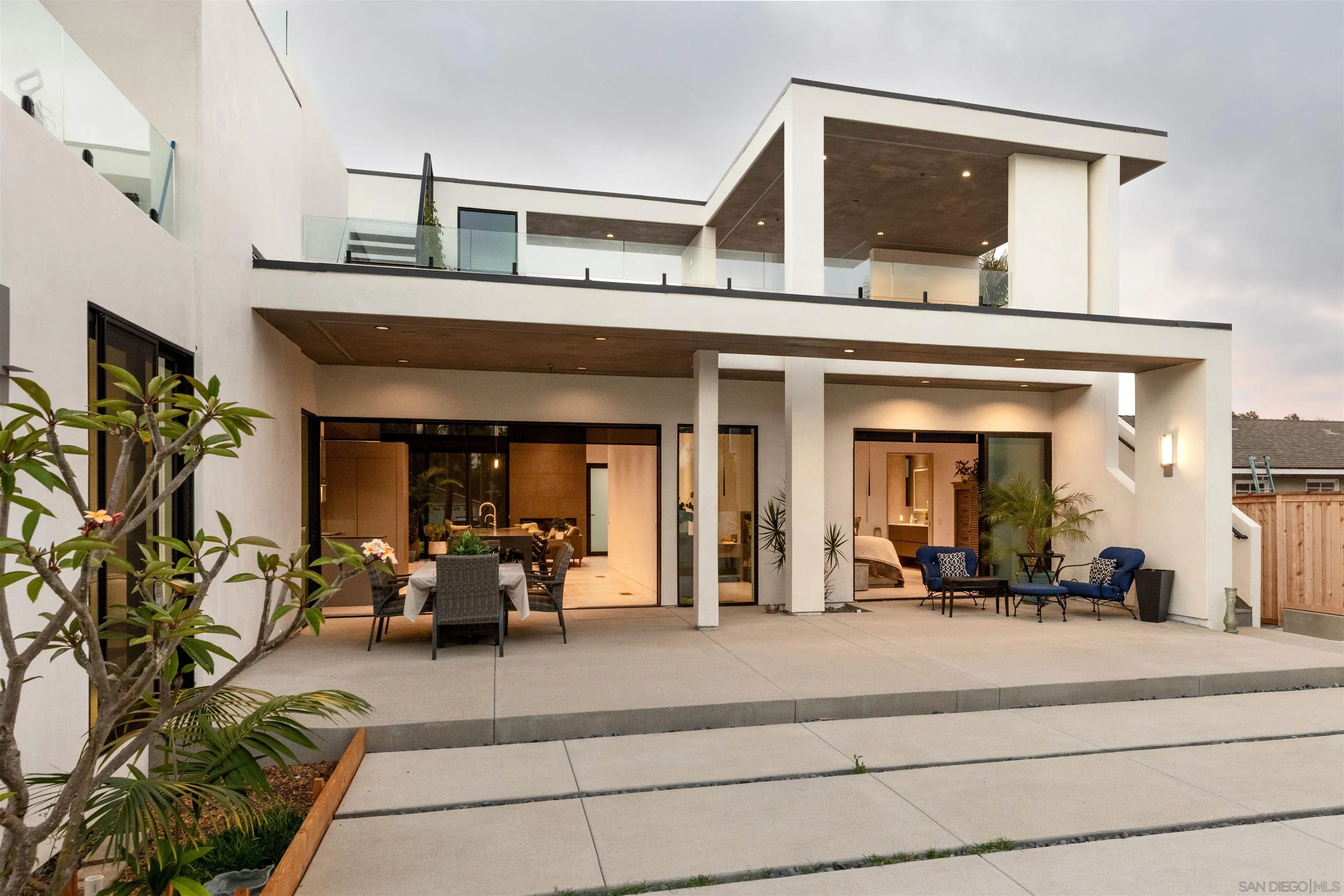 https://cdn.realtyfeed.com/cdn/127/260018661/6666465817cde1e1deab60d6e334a278.webp