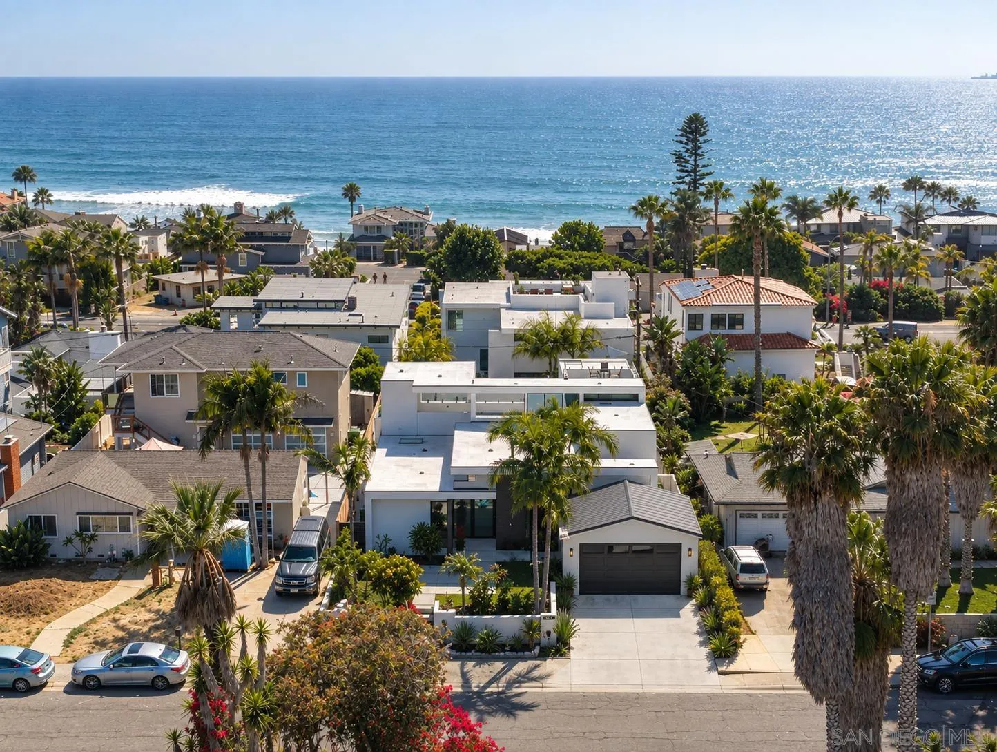 https://cdn.realtyfeed.com/cdn/127/260018661/b87be3a3a2a9c228a26a3b310248b5e4.webp
