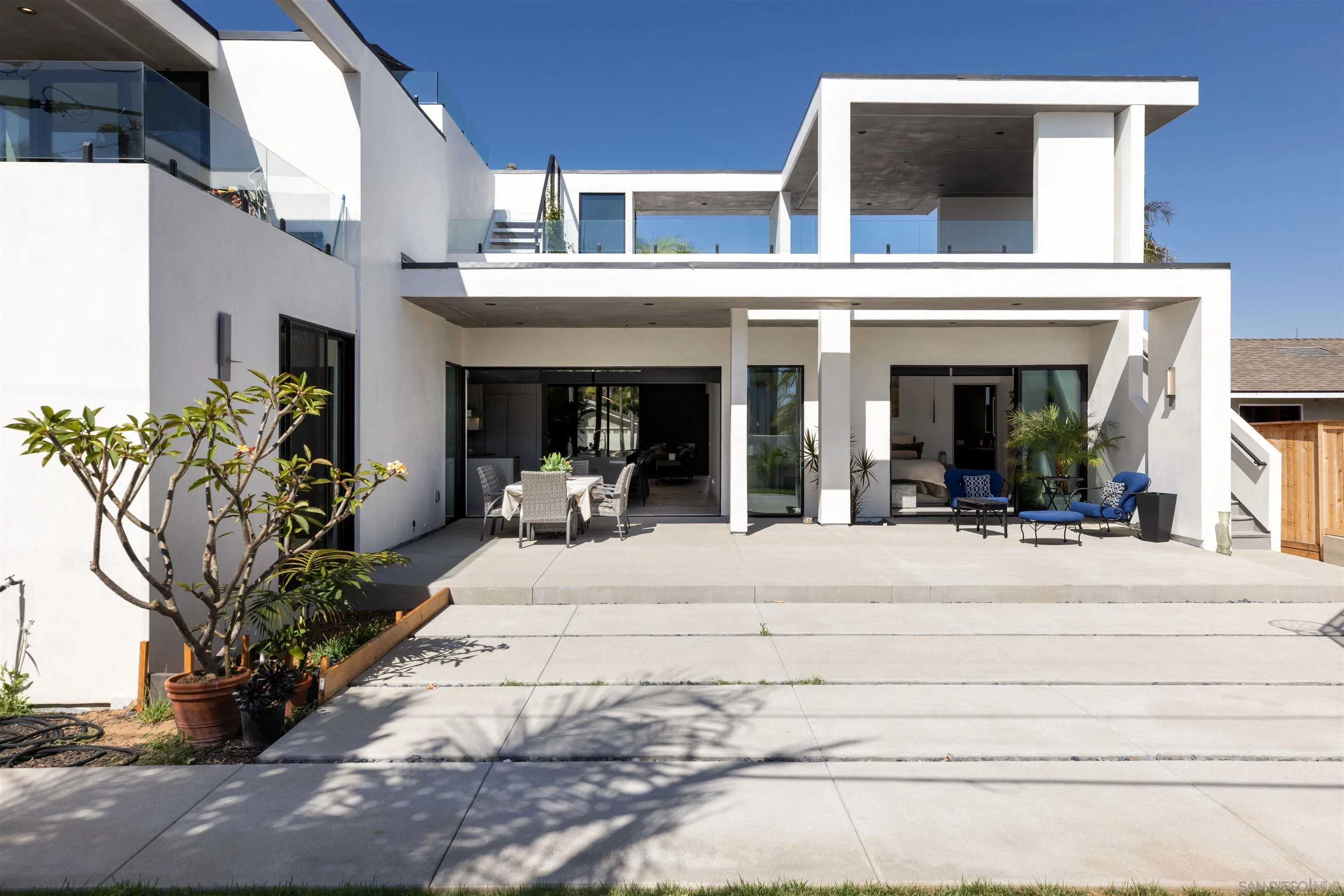 https://cdn.realtyfeed.com/cdn/127/260018661/dde098b7ea30a1be6115a85223f9d102.webp