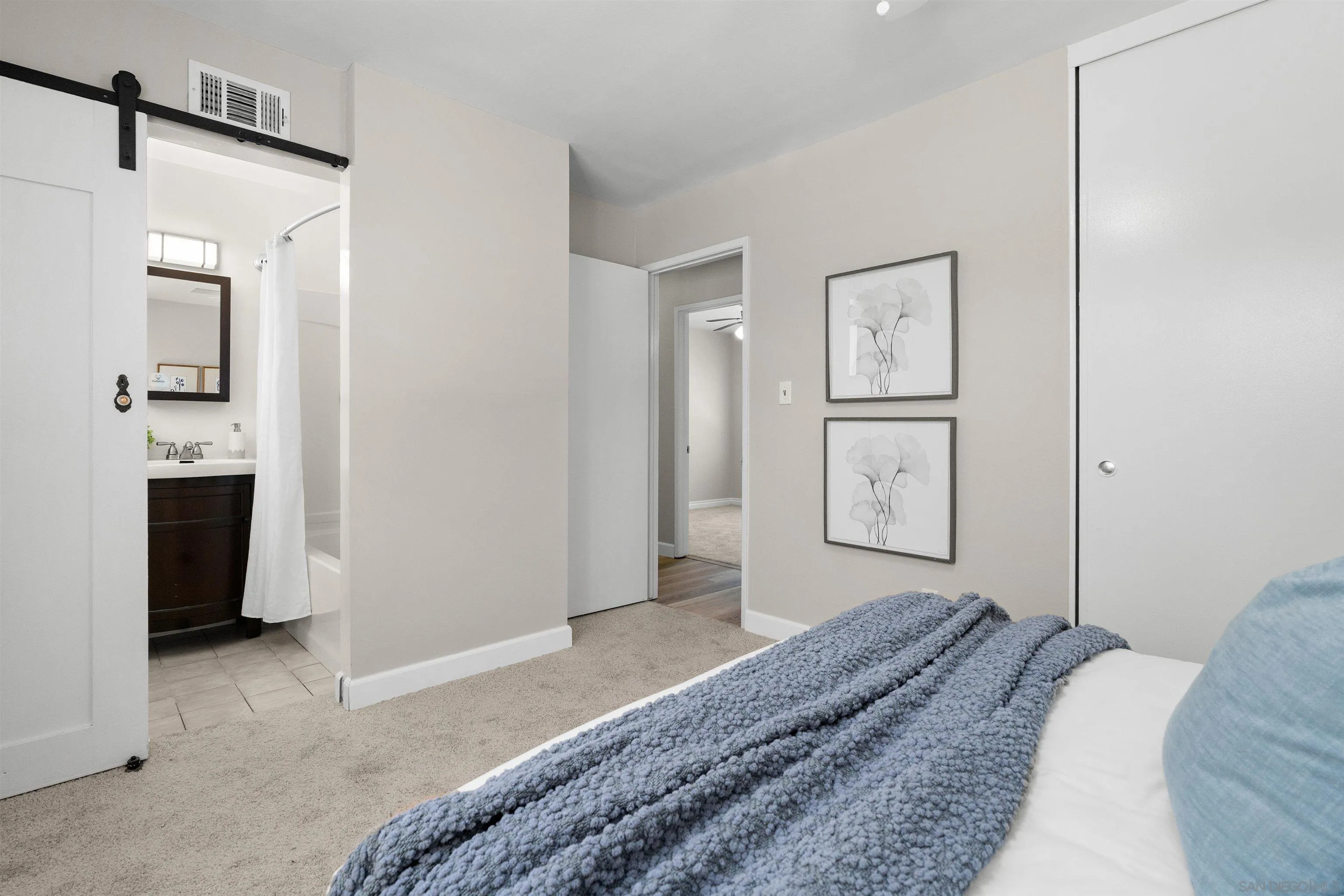 https://cdn.realtyfeed.com/cdn/127/260018662/3050ed736563f15f4e20aeb858803dcb.webp