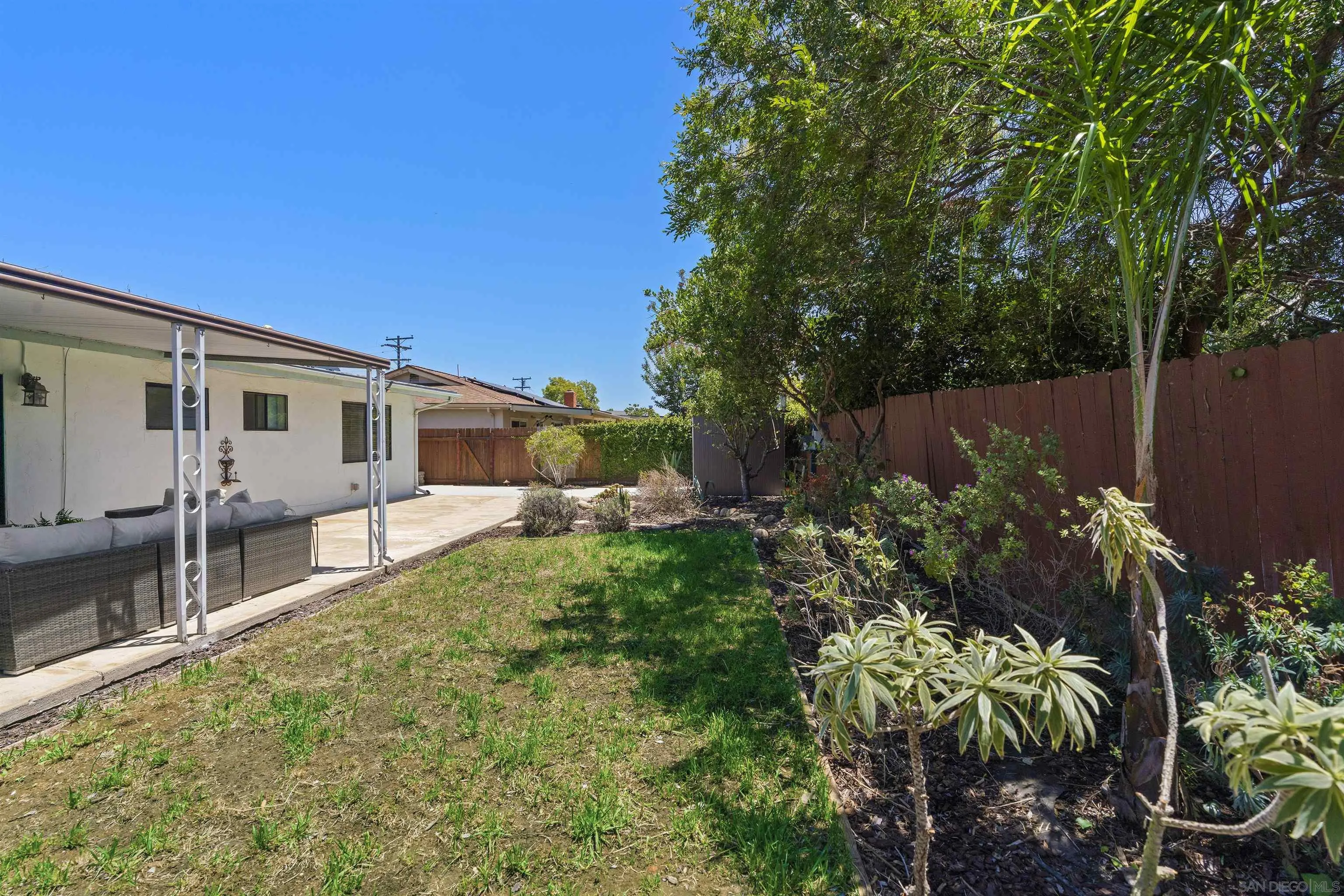https://cdn.realtyfeed.com/cdn/127/260018662/5c8fcee352aea32dbe2b7fef5eca8699.webp