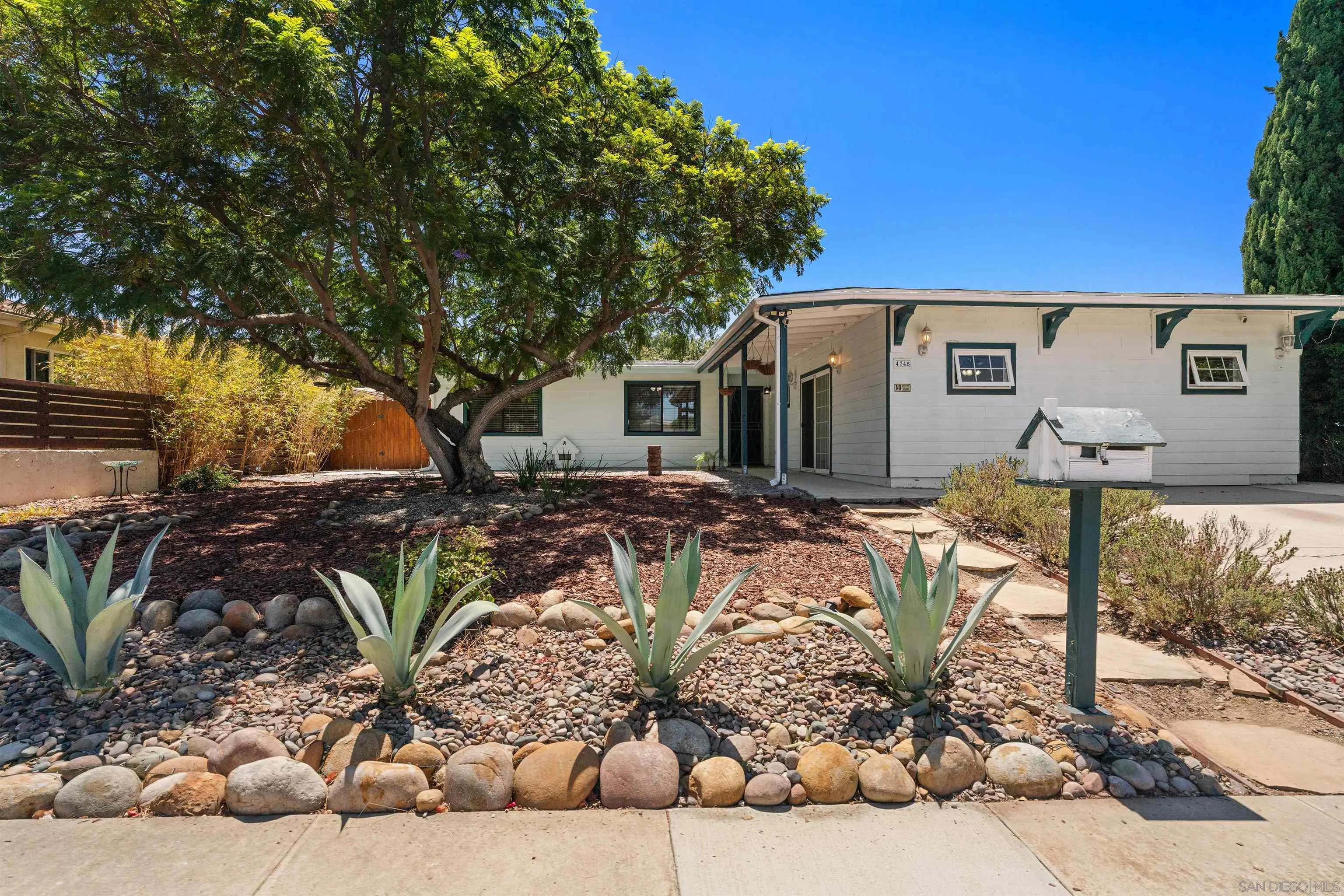 4745 Mount La Platta Dr, San Diego, CA 92117 - Main photo, San Diego, CA