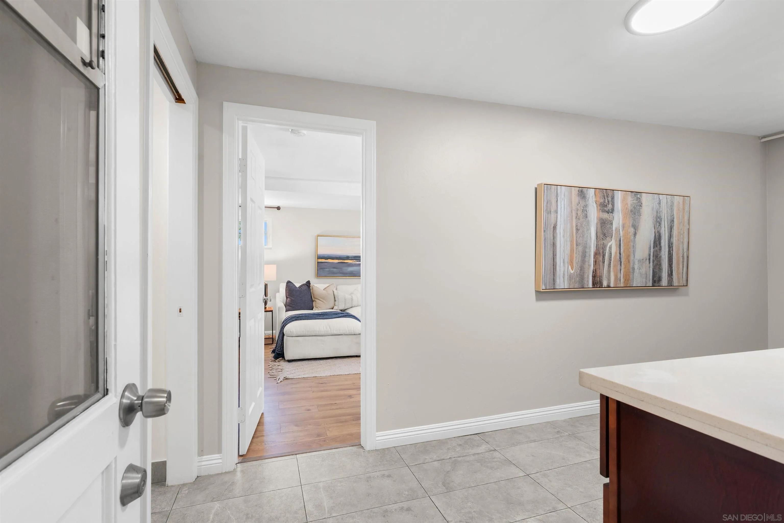 https://cdn.realtyfeed.com/cdn/127/260018662/e8eadf167aa76d441589eab8415ca27f.webp