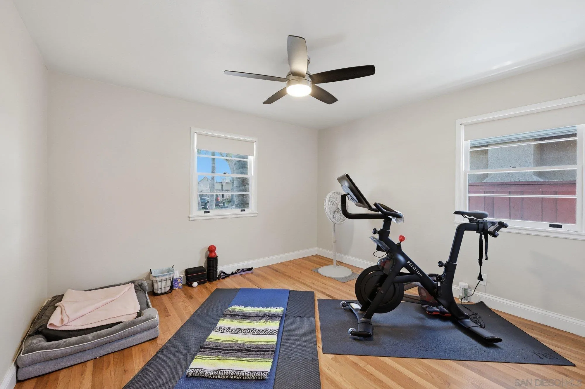 https://cdn.realtyfeed.com/cdn/127/260018672/2d491aac85905e812c3a2fdda5819010.webp