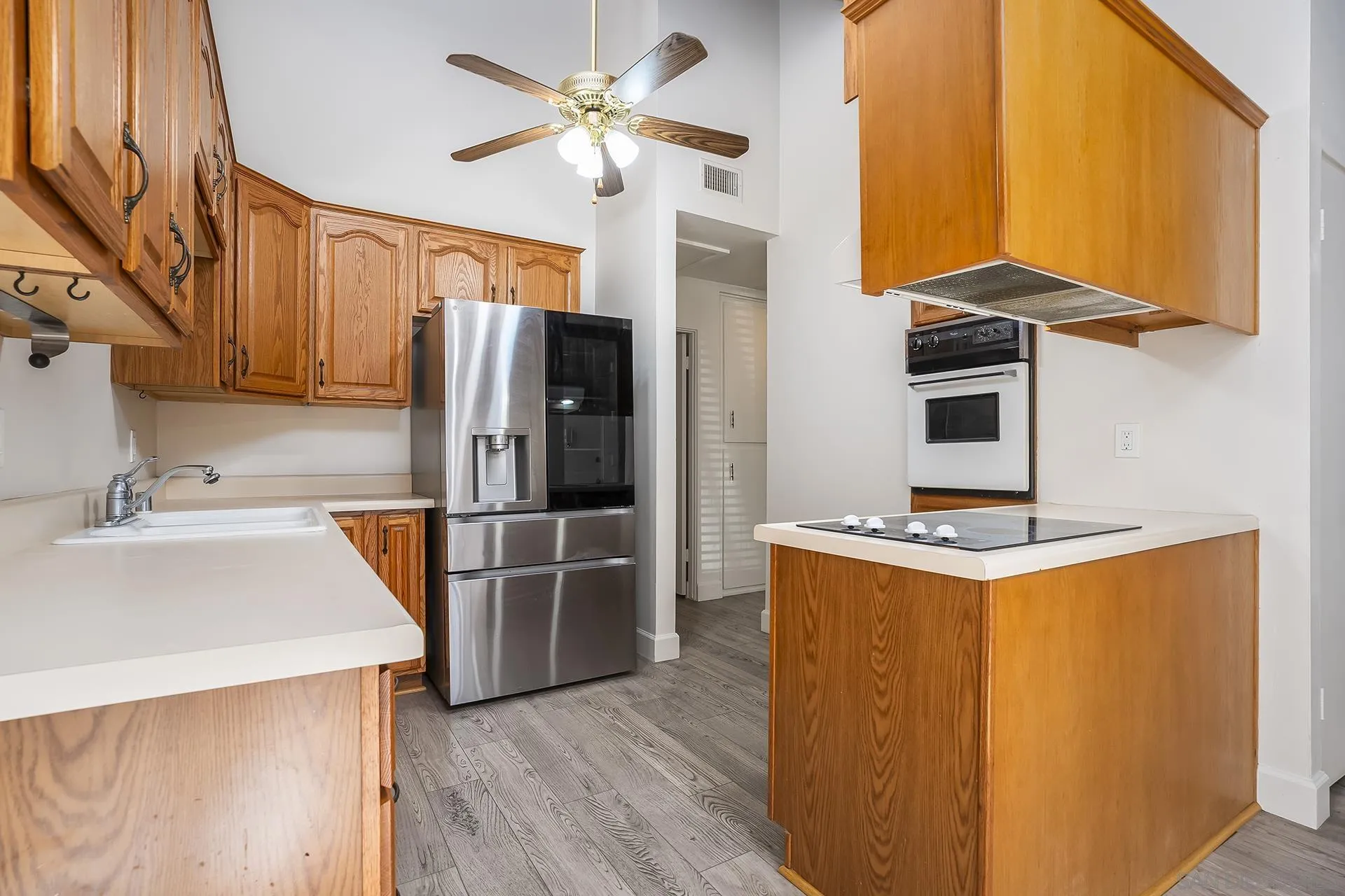 https://cdn.realtyfeed.com/cdn/127/260018678/0580def2db1035741020fd702186029e.webp