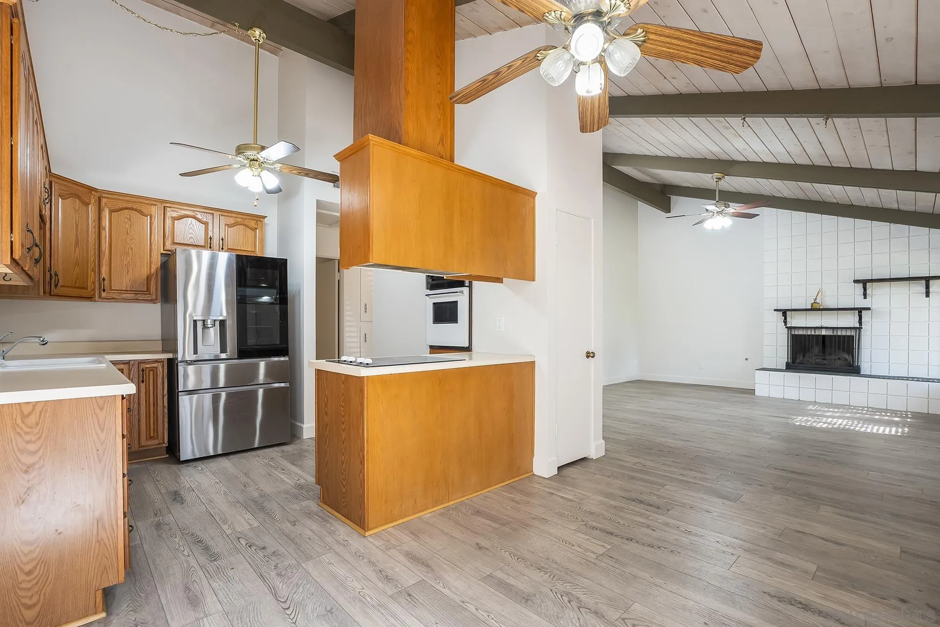 https://cdn.realtyfeed.com/cdn/127/260018678/599c68ac2cbdd96cb6a52459c2b0feb1.webp