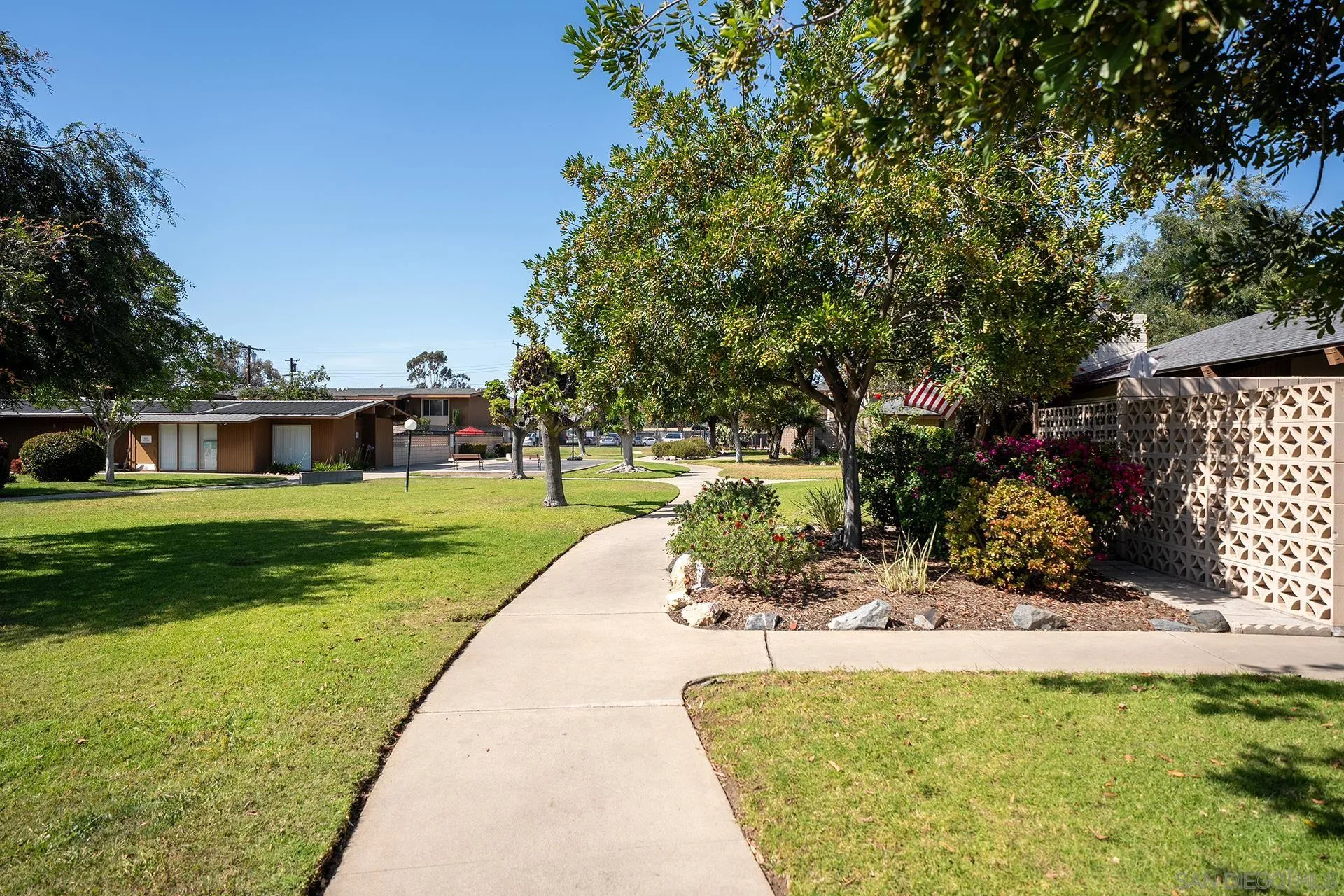 https://cdn.realtyfeed.com/cdn/127/260018678/680489fe5f7d11c79c19c9c047fb3960.webp