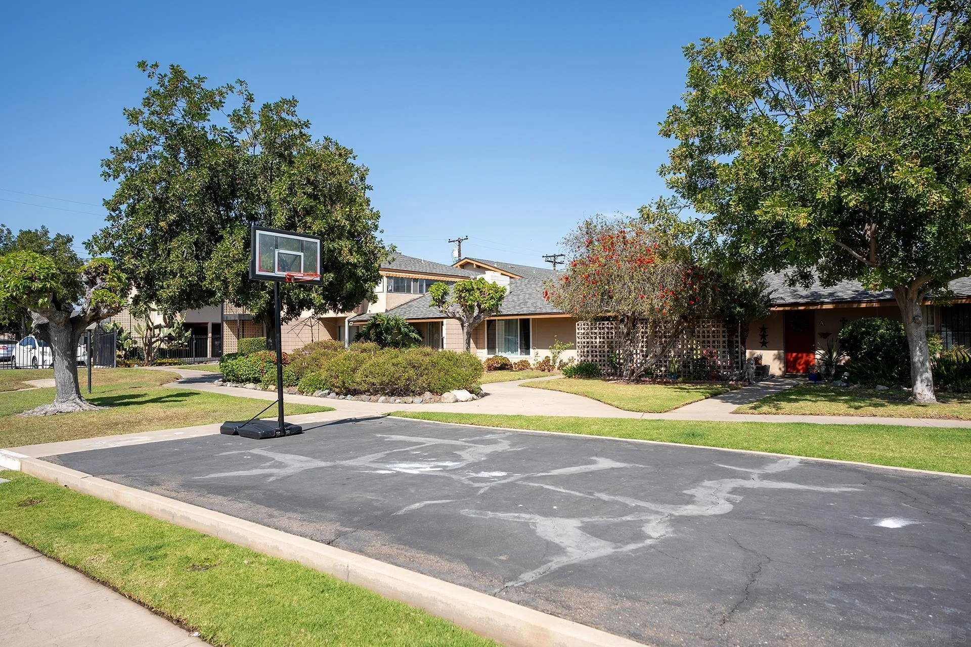 https://cdn.realtyfeed.com/cdn/127/260018678/92d6eca3f8c81b87aca98bea3df1213d.webp