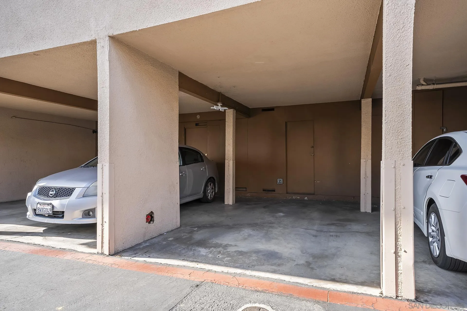 https://cdn.realtyfeed.com/cdn/127/260018678/f65bad58e0657613f2a993efa2c6bf4c.webp