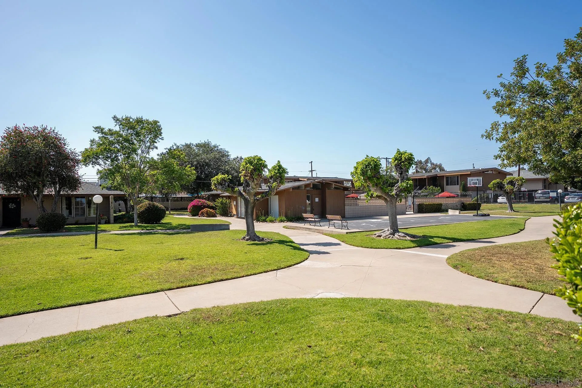 https://cdn.realtyfeed.com/cdn/127/260018678/fdaa739af835253d86e35f9045f97dad.webp