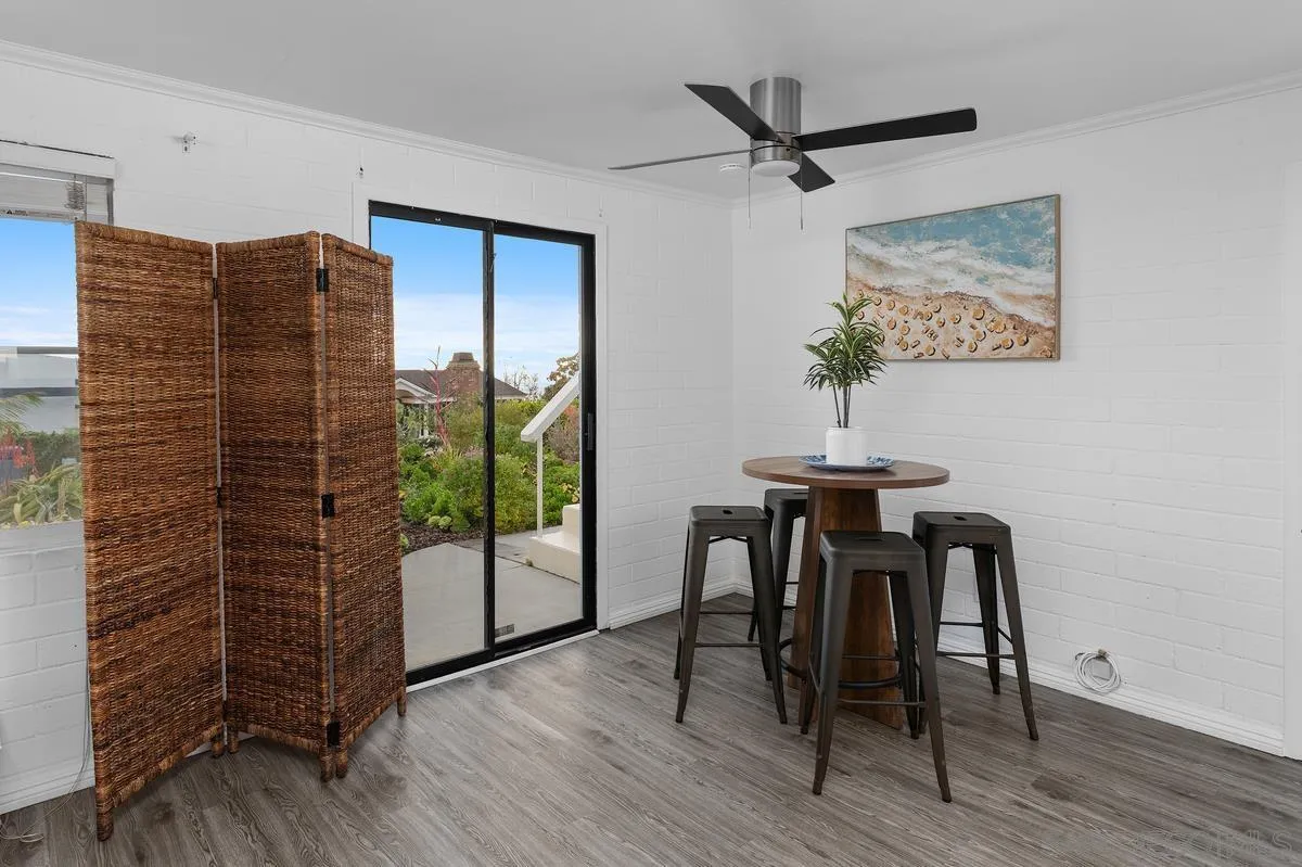 https://cdn.realtyfeed.com/cdn/127/260018681/62c737aa59d677466e3c224b3a9c3129.webp
