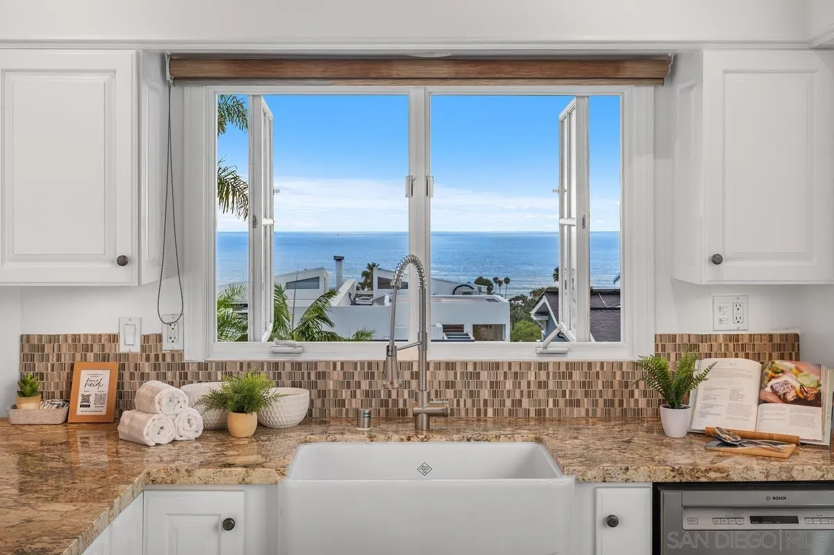 https://cdn.realtyfeed.com/cdn/127/260018681/72ff13f705c699f5bc61d9d0c686a003.webp