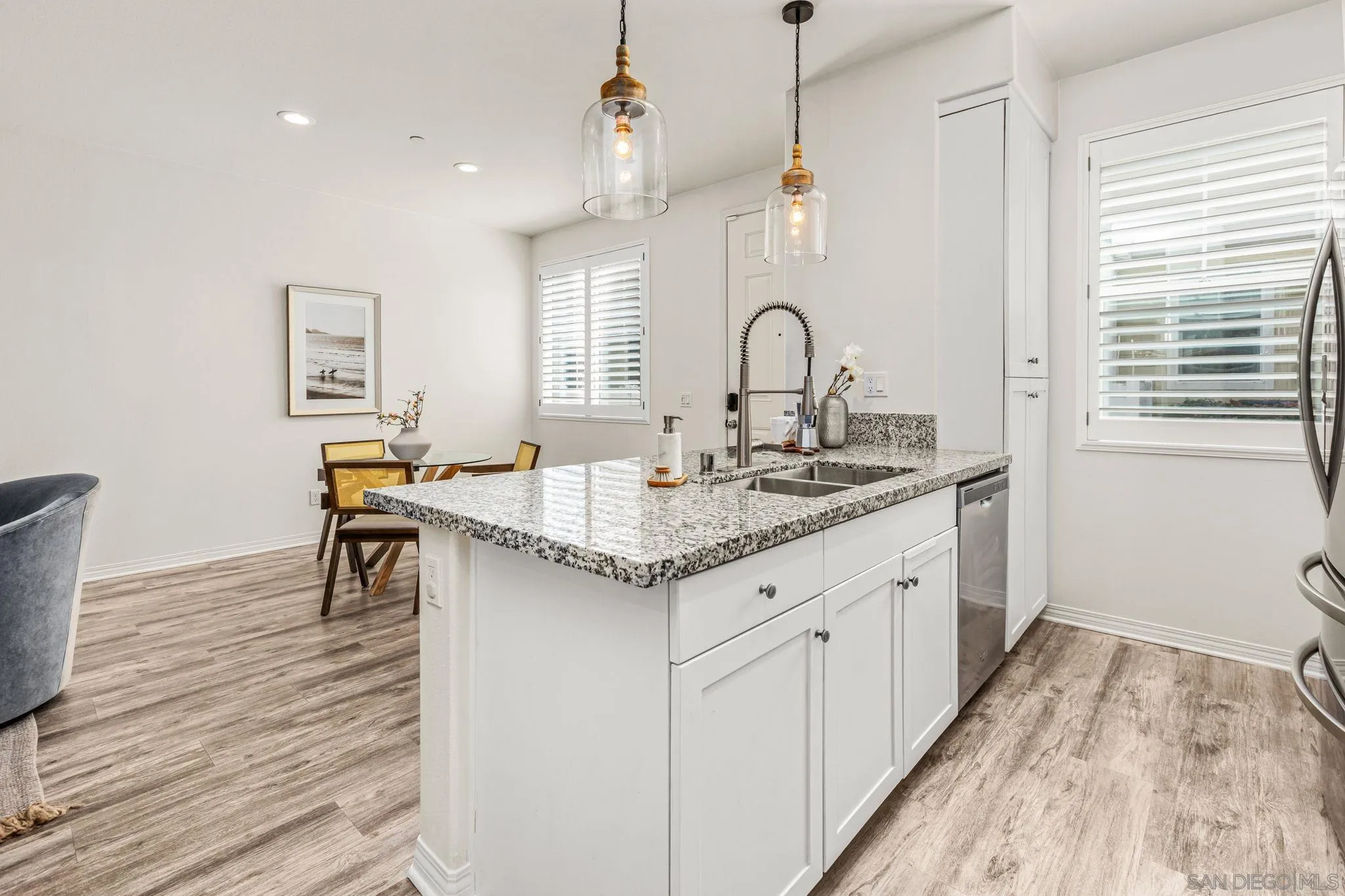 Photo #8: 260018685 Listing: Photo #8